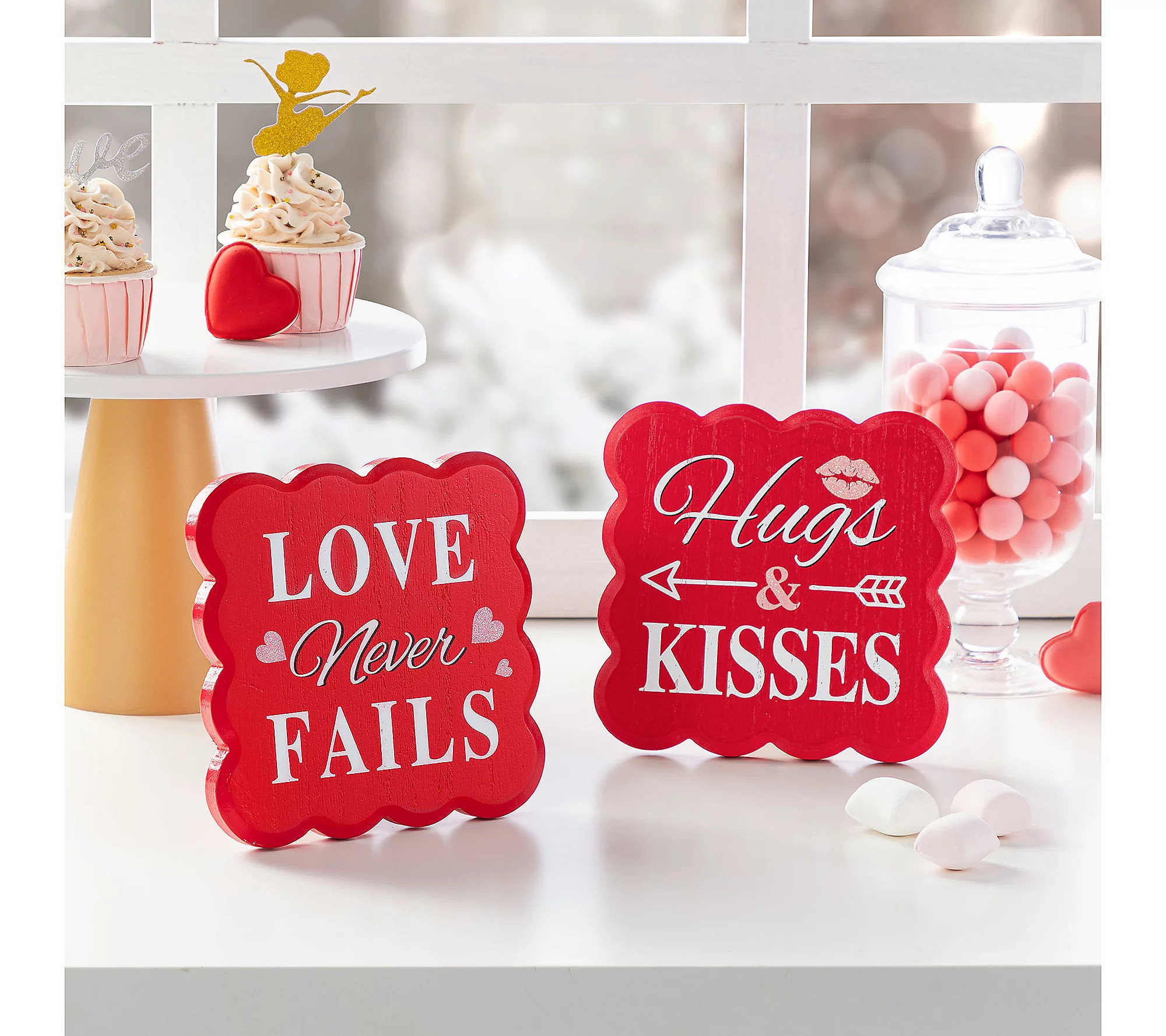 Glitzhome 6""H Set of 2 Valentine's Wooden Table Decor | QVC