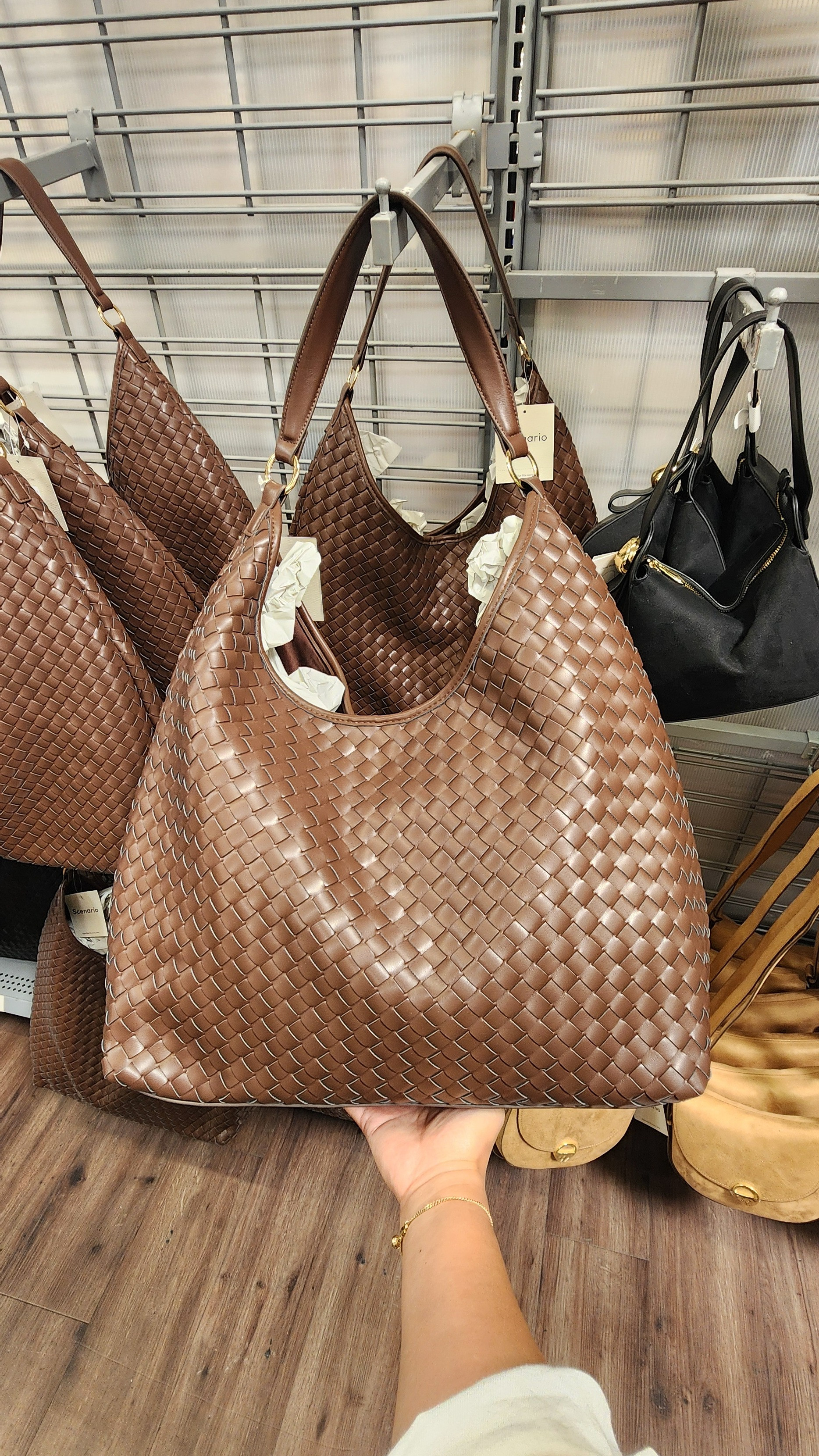 #Walmart Scenarion woven brown large tote, fall handbag, capsure wardrobe essential 

 #LTKSeasonal #LTKWorkwear