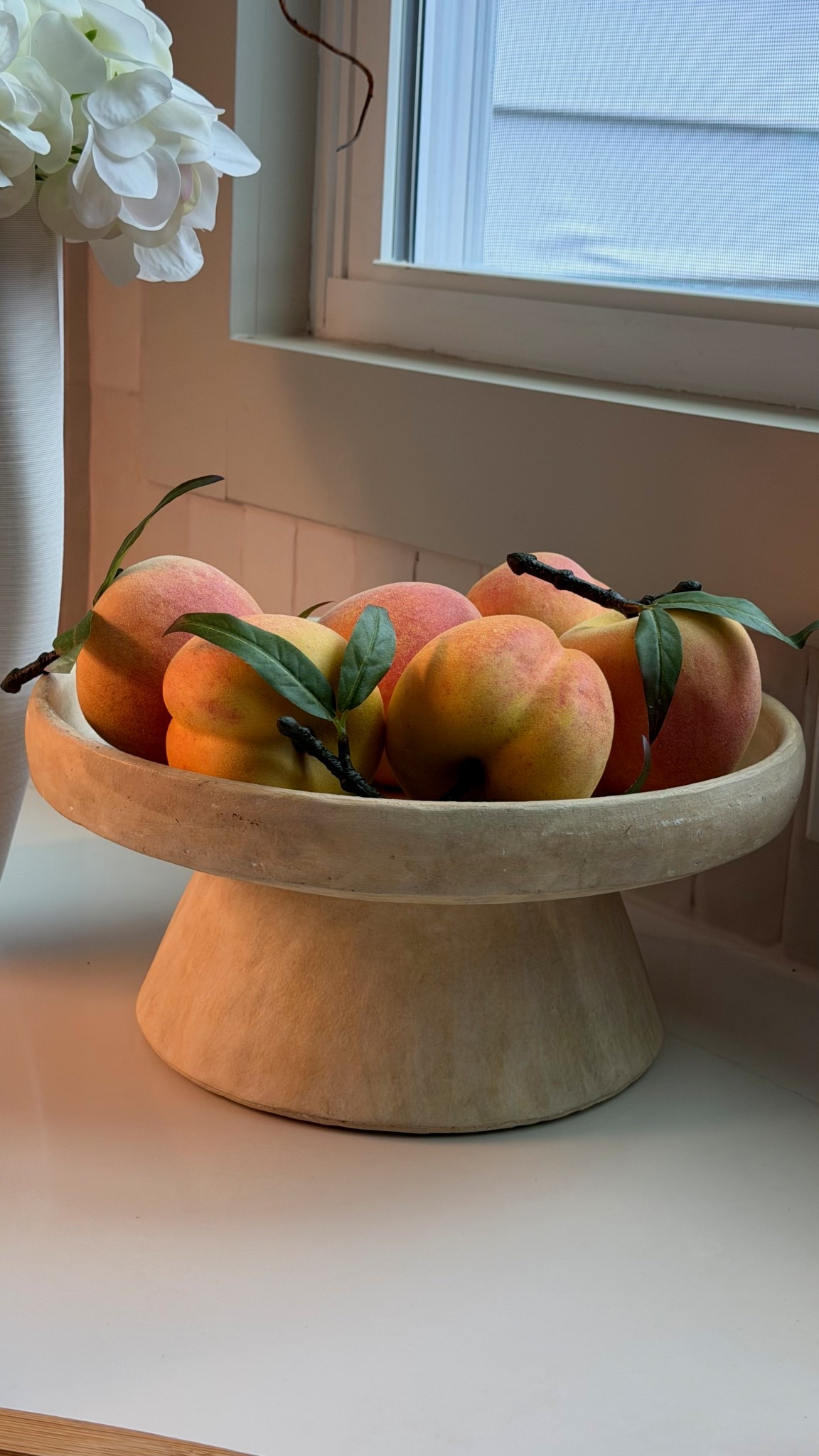 Pottery barn bowl and Wayfair peaches 🍑 