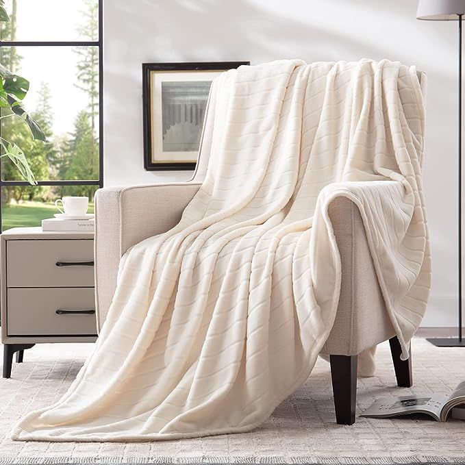 Bertte 330 GSM Lightweight Fluffy Cozy Luxury Decorative Stripe Bed Couch Plush Throw Super Soft ... | Amazon (US)