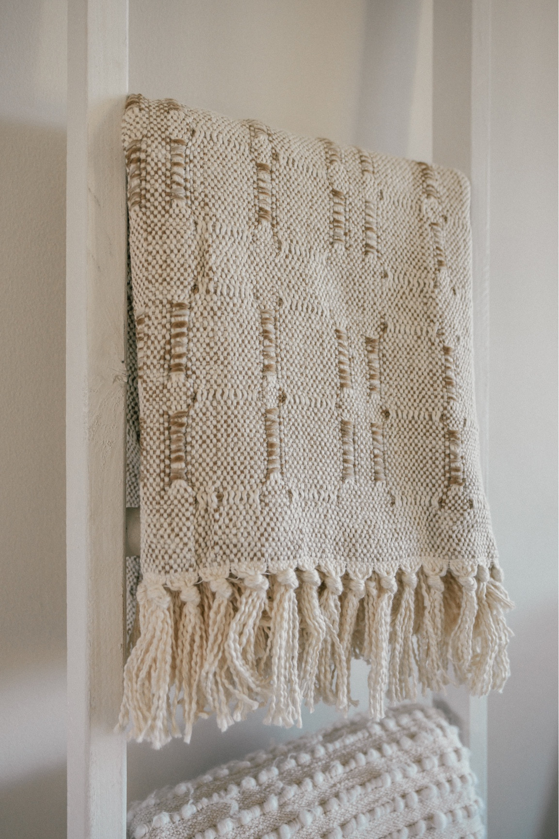 I have a weakness for cozy blanket and throws, and I love this new one I bought from West Elm. 

#homedecor #farmhouse

#LTKhome #LTKSeasonal #LTKfindsunder100