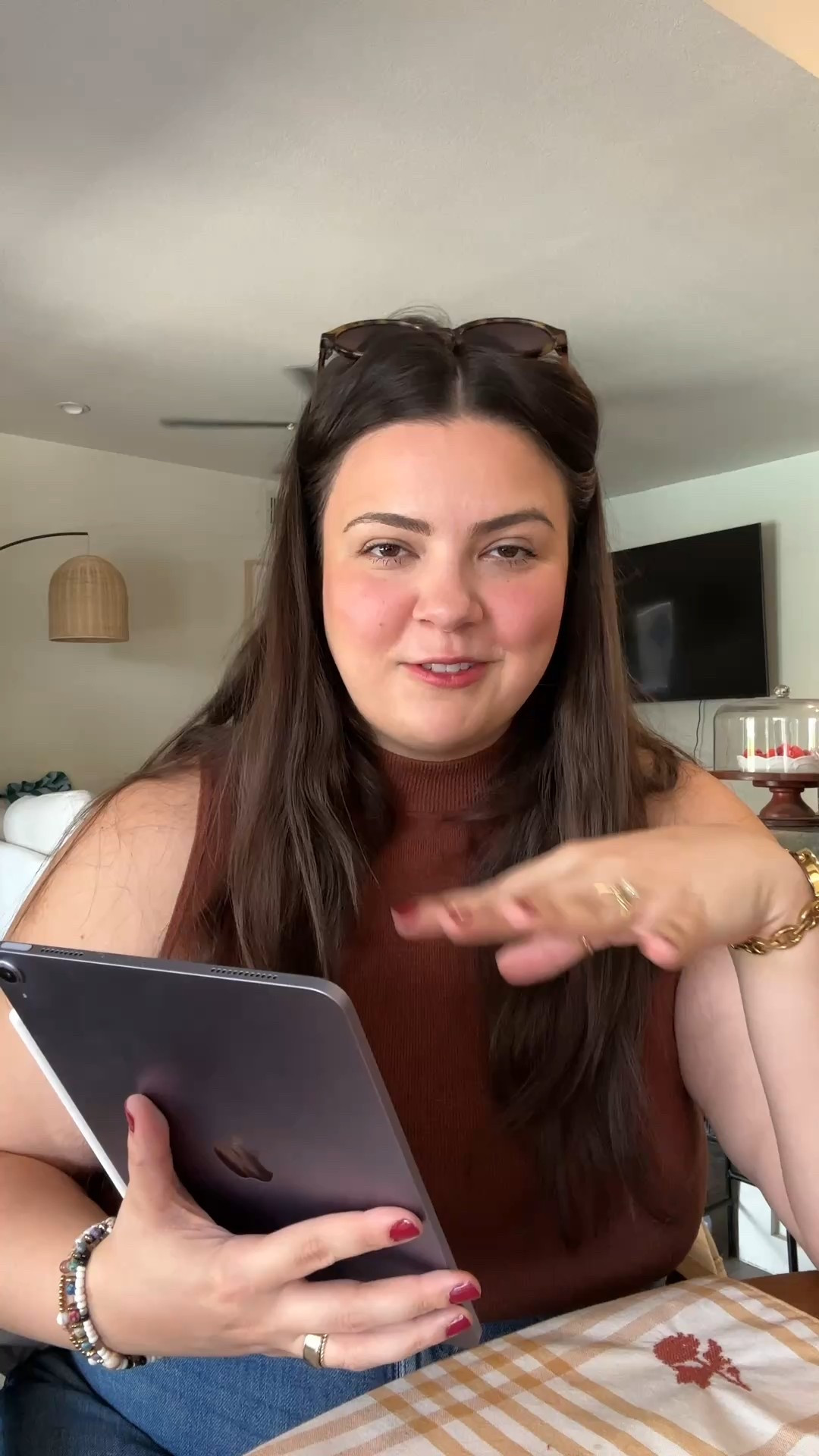 I always see cool girl gift ideas but not as many cool guy gift ideas, so he’s a list compiled of some items the guys in your life that already have everything, could enjoy! Products mentioned:
@New Balance 9060 tennis shoes
@Jesse Black Art custom pet pieces
@IKEA Varmblixt lamp
@Costco Wholesale sharper image recovery boots
@Bearaby weighted eye mask
@Therabody Recovery therm cube
@Audible annual membership
@Phoenix Suns hat
@abercrombie essentials
@LEGO Nintendo set
@RTIC Outdoors soft cooler #giftideasforhim #christmasgiftideas #giftguides 

#LTKCyberWeek #LTKGiftGuide #LTKHoliday