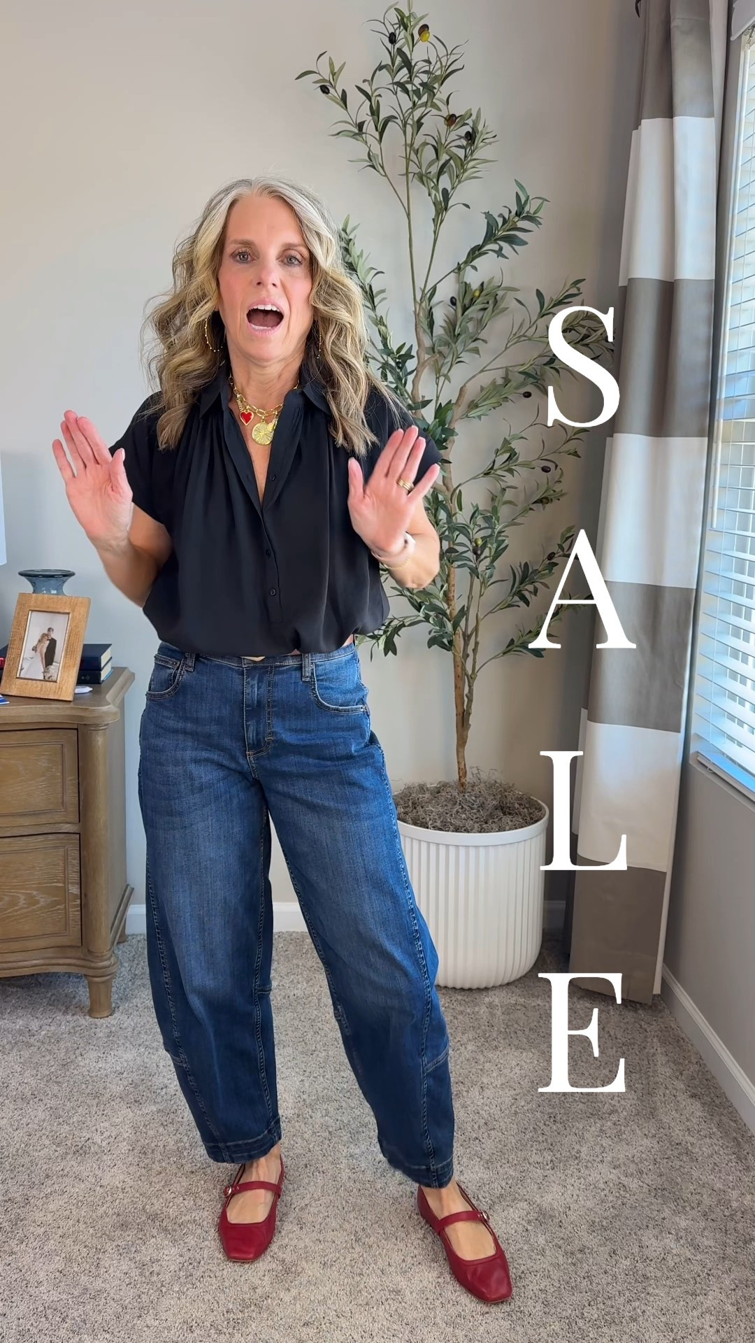 Wearing size 4 jeans, XS top and jacket 
Get 20% off today 

#LTKSeasonal #LTKootd #LTKOver40