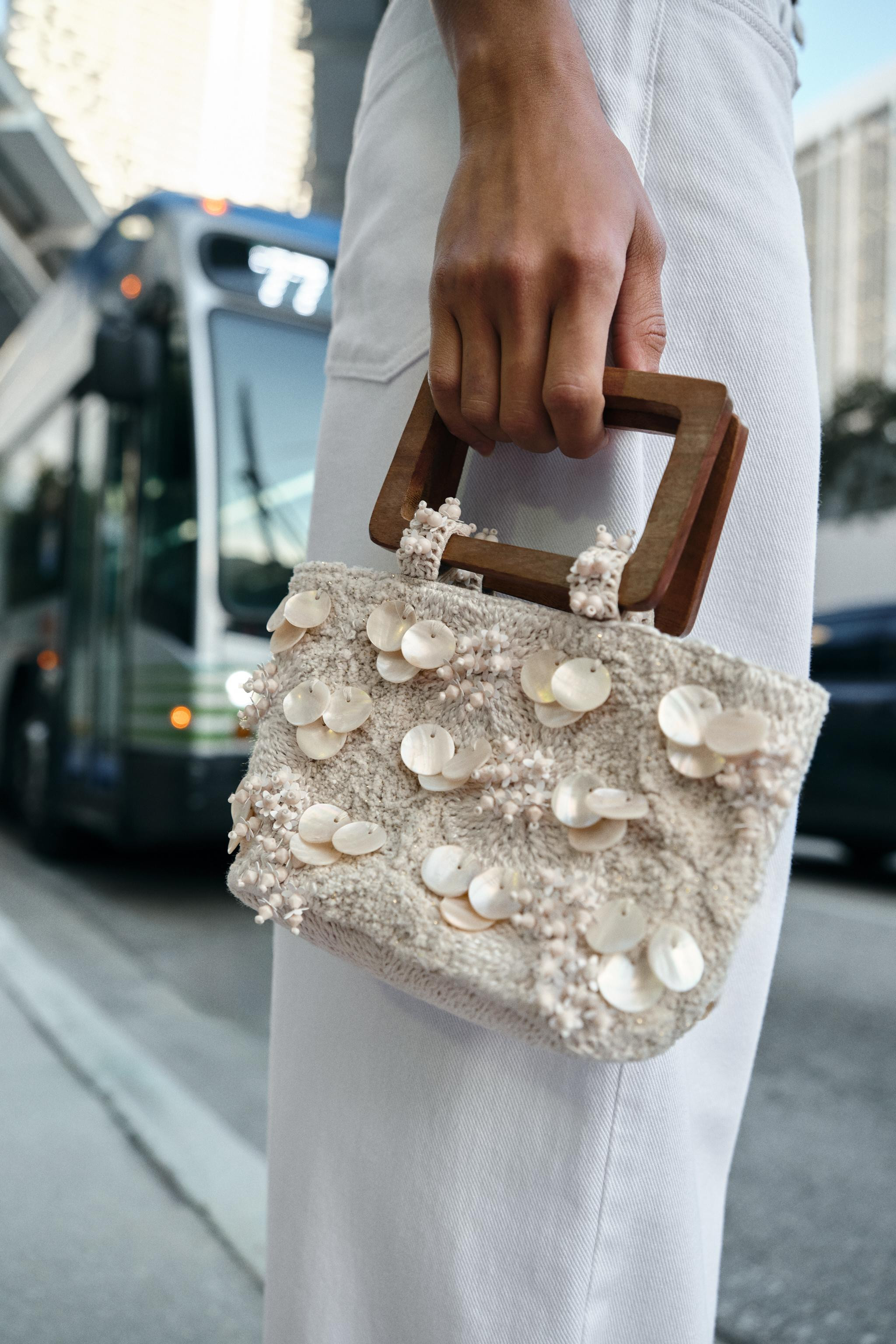 PEARLESCENT DETAIL HANDBAG | Zara UK
