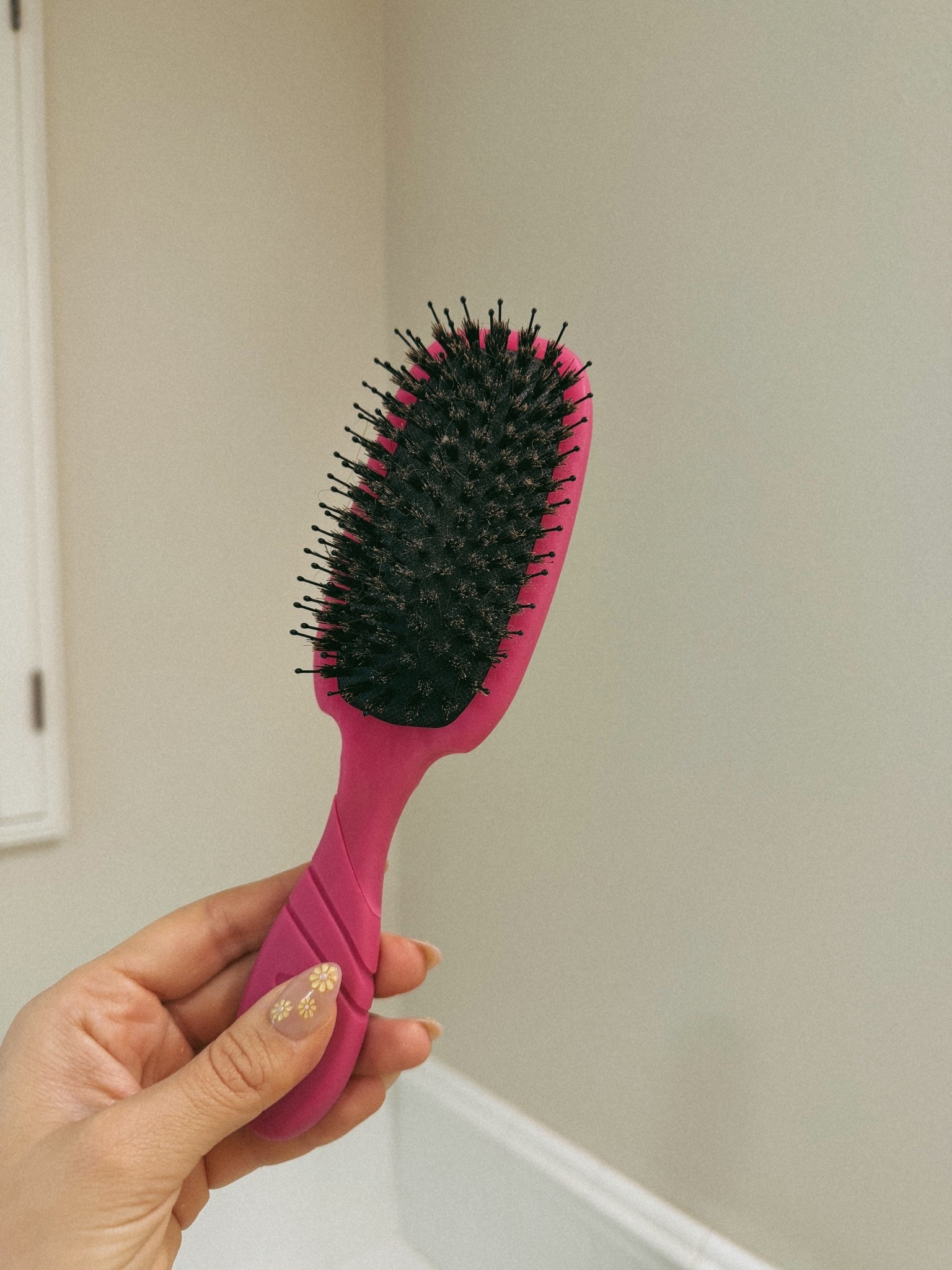 Best hair brush to smooth hair



Wet brush, wet brush pro, my styled life, boar brush, boar hair brush, boar bristle hair brush.

#LTKmorningroutine #LTKgrwm