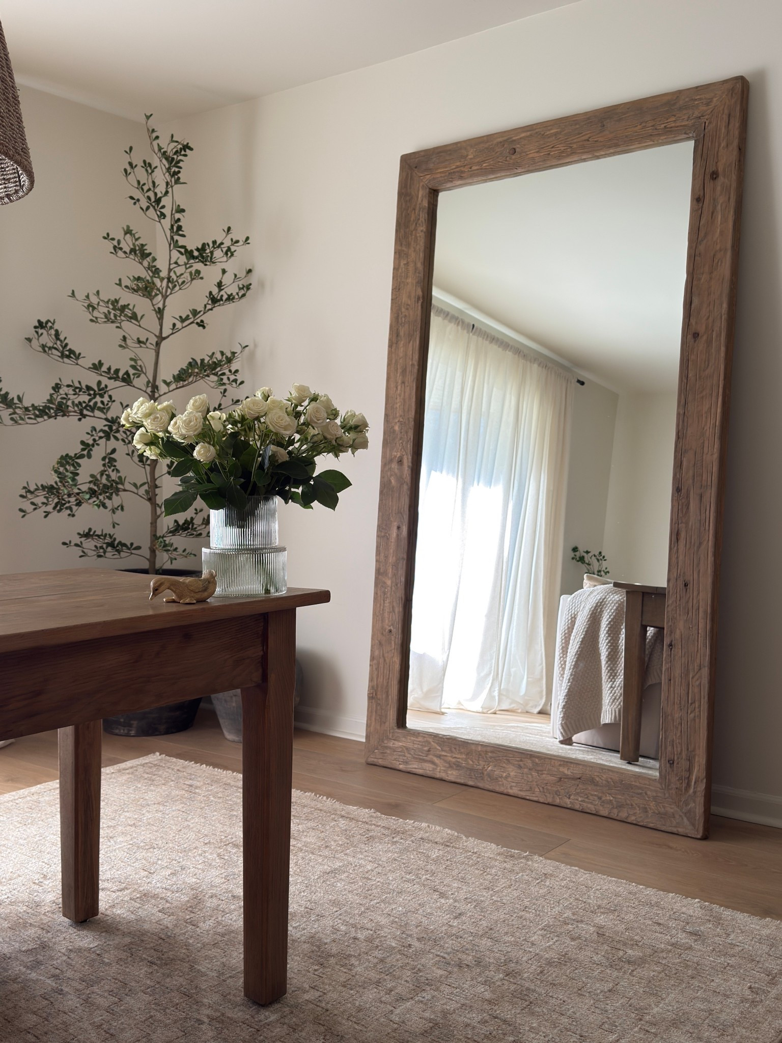 my office space 🤎

Earthy neutral organic office 

#LTKHome #LTKdayinmylife #LTKSaleAlert