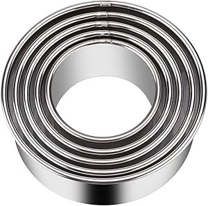 5 Pieces Biscuit Cookie Cutters Set,Stainless Steel Circle Round Cookie Biscuit Cutters in Gradua... | Amazon (US)