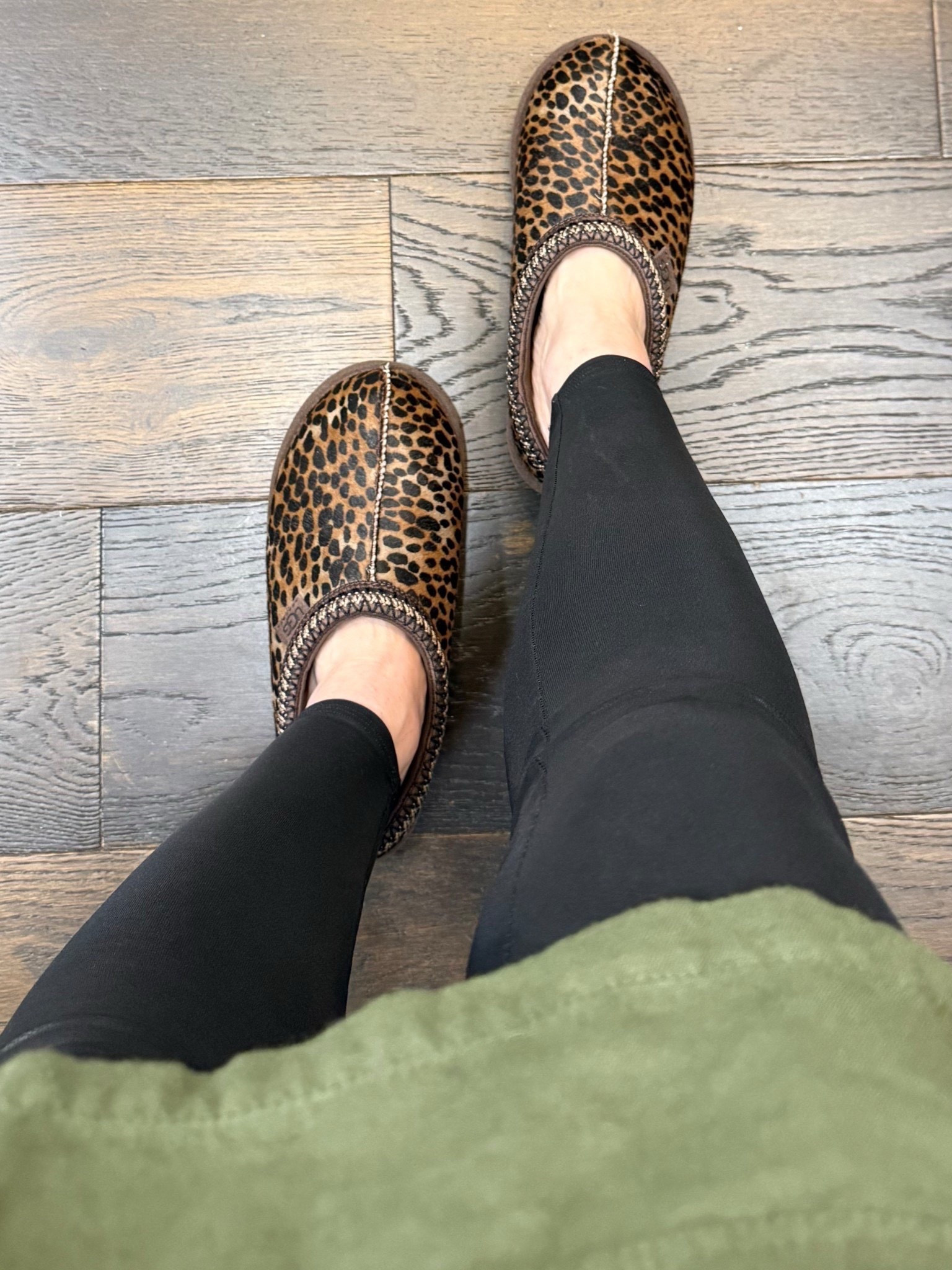 Literally the most comfortable shoes ever!!! ♥️

When you are running errands, cooking, cleaning, etc., these are perfect!!!

#LTKmomlife #LTKdayinmylife