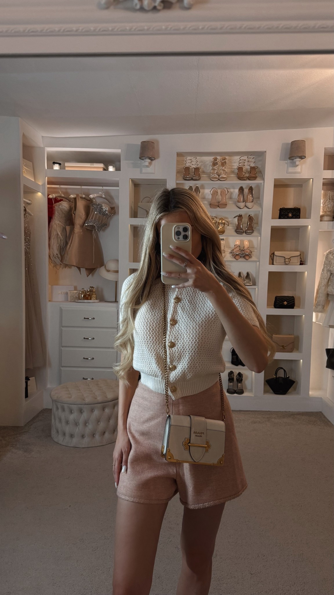 Spring outfit 🤍 old money style H&M cardigan - I am wearing size s 

#LTKoldmoney #LTKSpring #goelia #LTKhm #Hmhaul #LTKsummer 

#LTKdeutschland #LTKsummer #LTKeurope