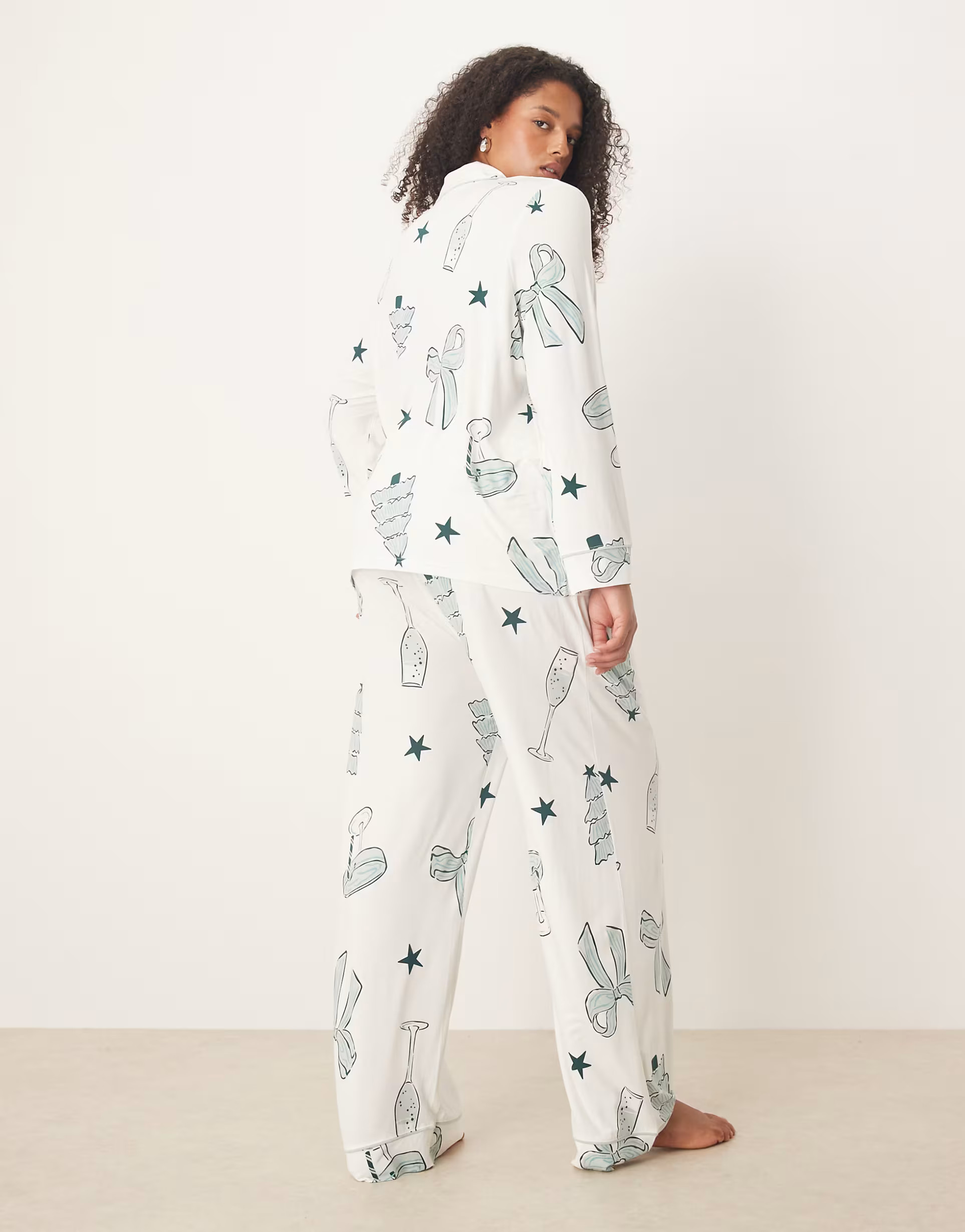 ASOS DESIGN Curve super soft long sleeve shirt & pants pajama set with contrast piping in christm... | ASOS (Global)
