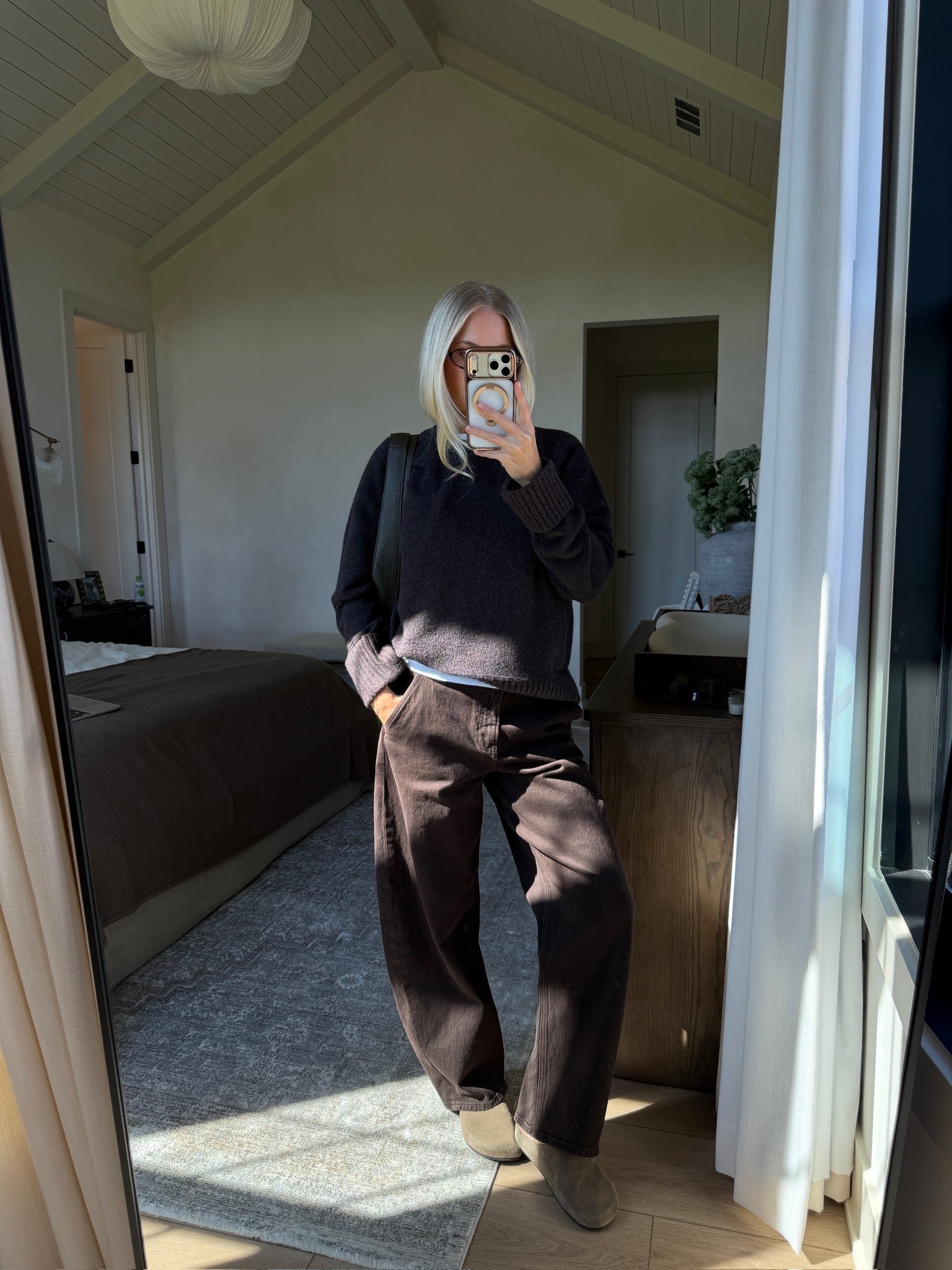 SIZE: med in tee & sweater, 28 reg in jeans, shoes run tts, exact glasses are “baby” by Bonnie Clyde (linked similar)! #kathleenpost

Fall outfit inspo, fall transition look, fall haul

#LTKootd #LTKSeasonal