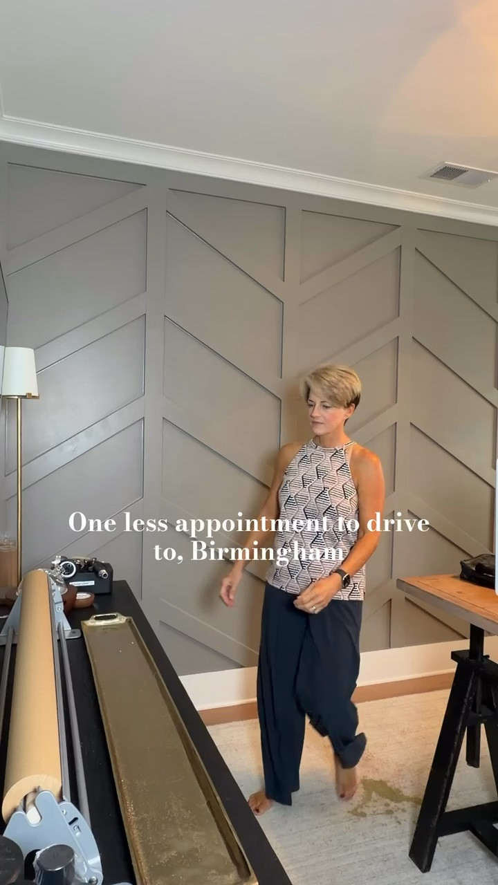 One less appointment to drive to, Birmingham!

That’s the BEST part about mobile spray tans. You stay home, stay comfortable, and still get a smooth, even glow without adding another stop to your day. Sharing the spray tan tools and products I use below.

#spraytanartist #mobilespraytan #birmingham #sunlesstanning #spraytanlife #beautyprofessional #ltkcreator #ltkit #LTKbeauty
