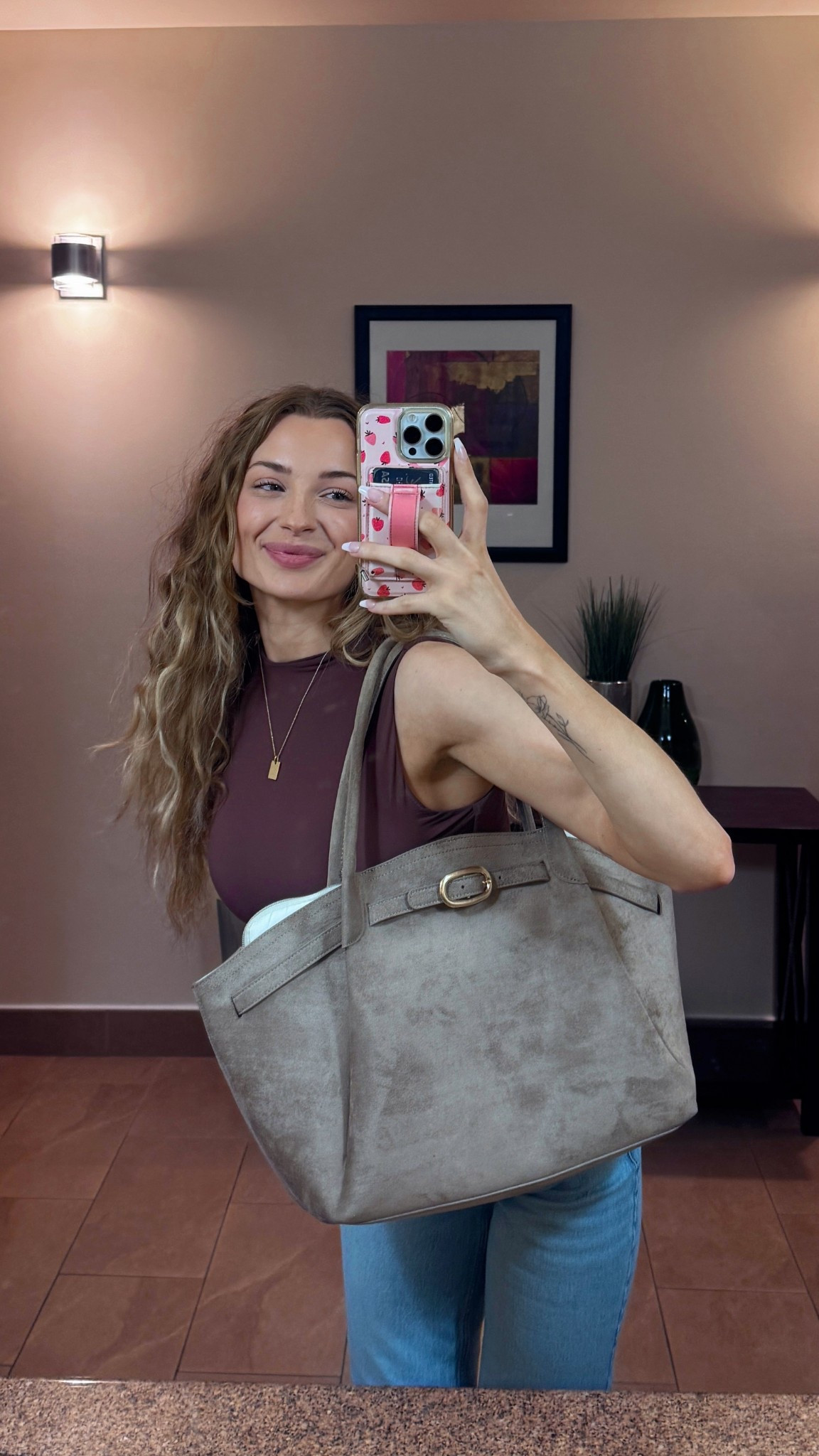 My bag is on sale for $24.99 until 1/30!! 

Work bag
Laptop bag 
Purse 
Oversized bag 

#LTKSaleAlert #LTKWorkwear #LTKdayinmylife