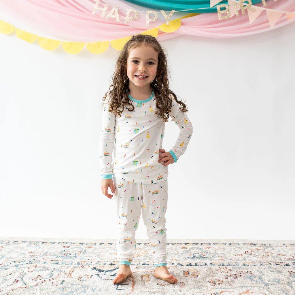 Long Sleeve Pajamas in Cloud Party | Kyte Baby