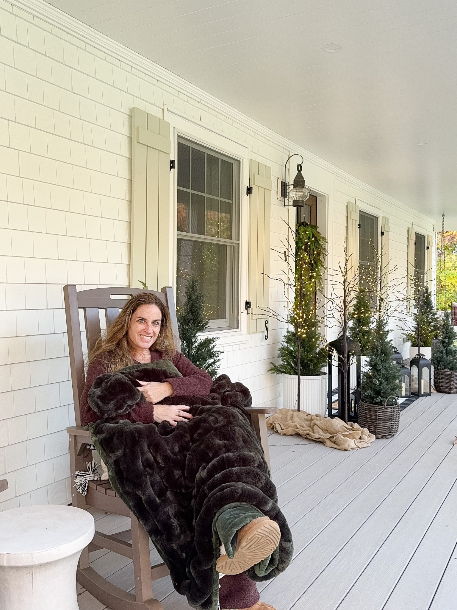 Comfy & cozy on my front porch this weekend! These slippers and throw blanket kept me warm despite the cold weather! 

Christmas porch winter fashion faux fur throw blanket ugg slippers front porch decor sherricalnanhomee

#LTKHoliday #LTKHome #LTKSeasonal