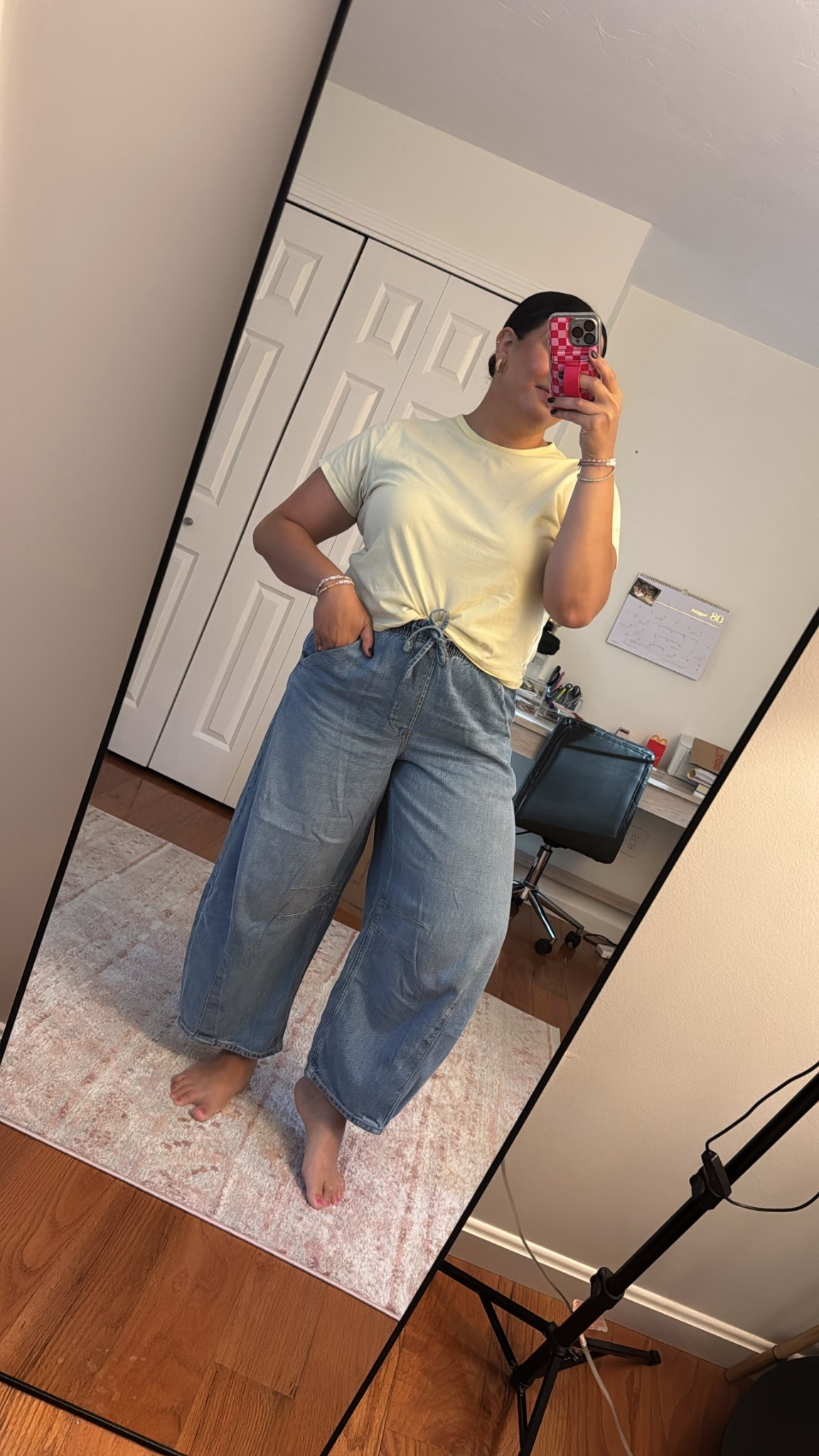 Wearing a L in these Gap drawstring jeans - they’re SO comfy and soft, they feel like the comfiest broken-in jeans 👖

#LTKMidsize #LTKStyleTip #LTKSaleAlert