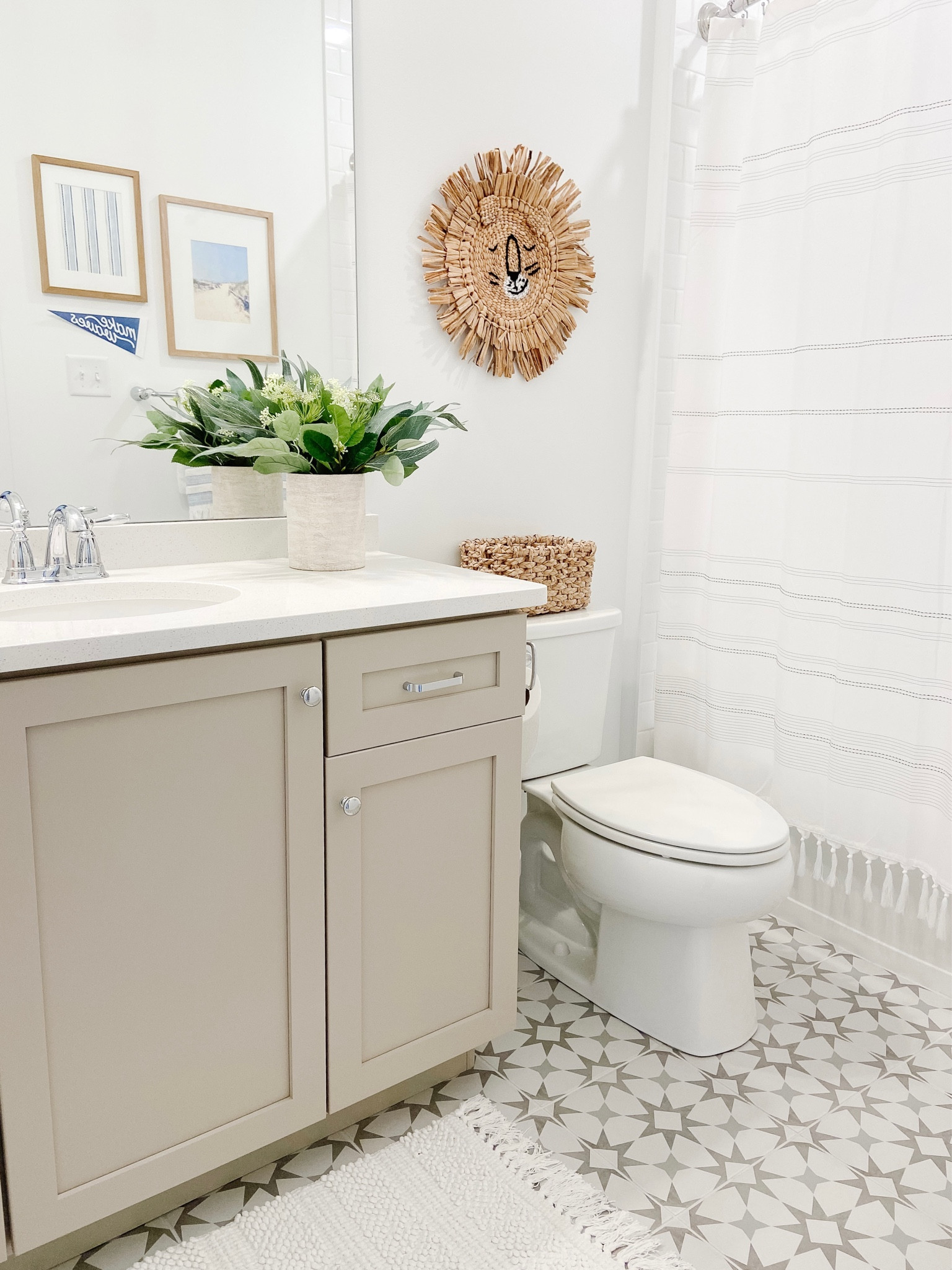 Coastal Kids Bathroom

#LTKhome #LTKkids