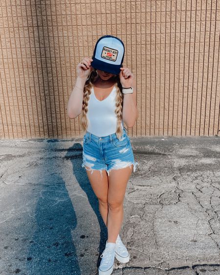 nashville outfit roundup 🤠👢 — ‘FIT FOUR!

#nashville #outfitinspo #cowgirl #western #casualoutfit #truckerhat #converse #shorts #americaneagle #bodysuit 

#LTKstyletip #LTKtravel #LTKFind