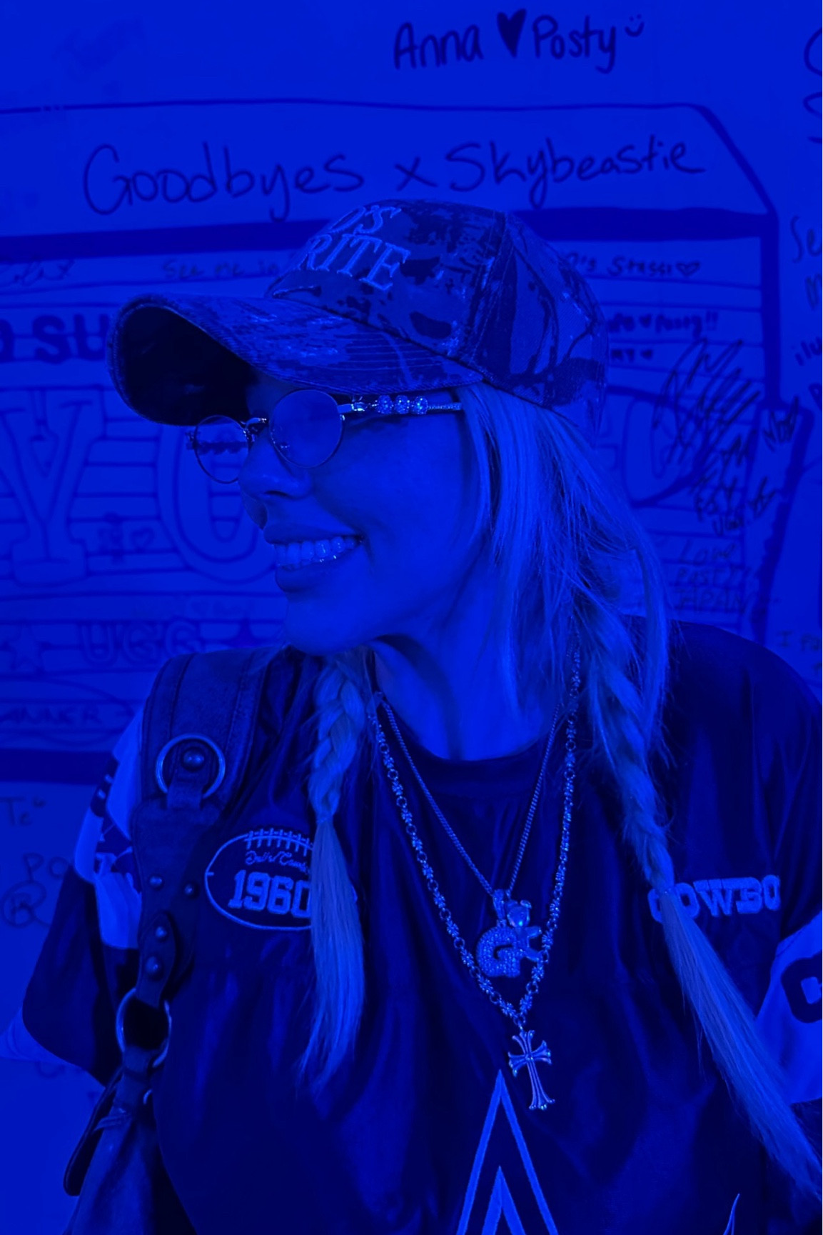 Go cowboys amirite???⭐️

Fall outfit, winter outfit, street style, streetwear, tooth gem, blue light glasses 

#LTKStyleTip
