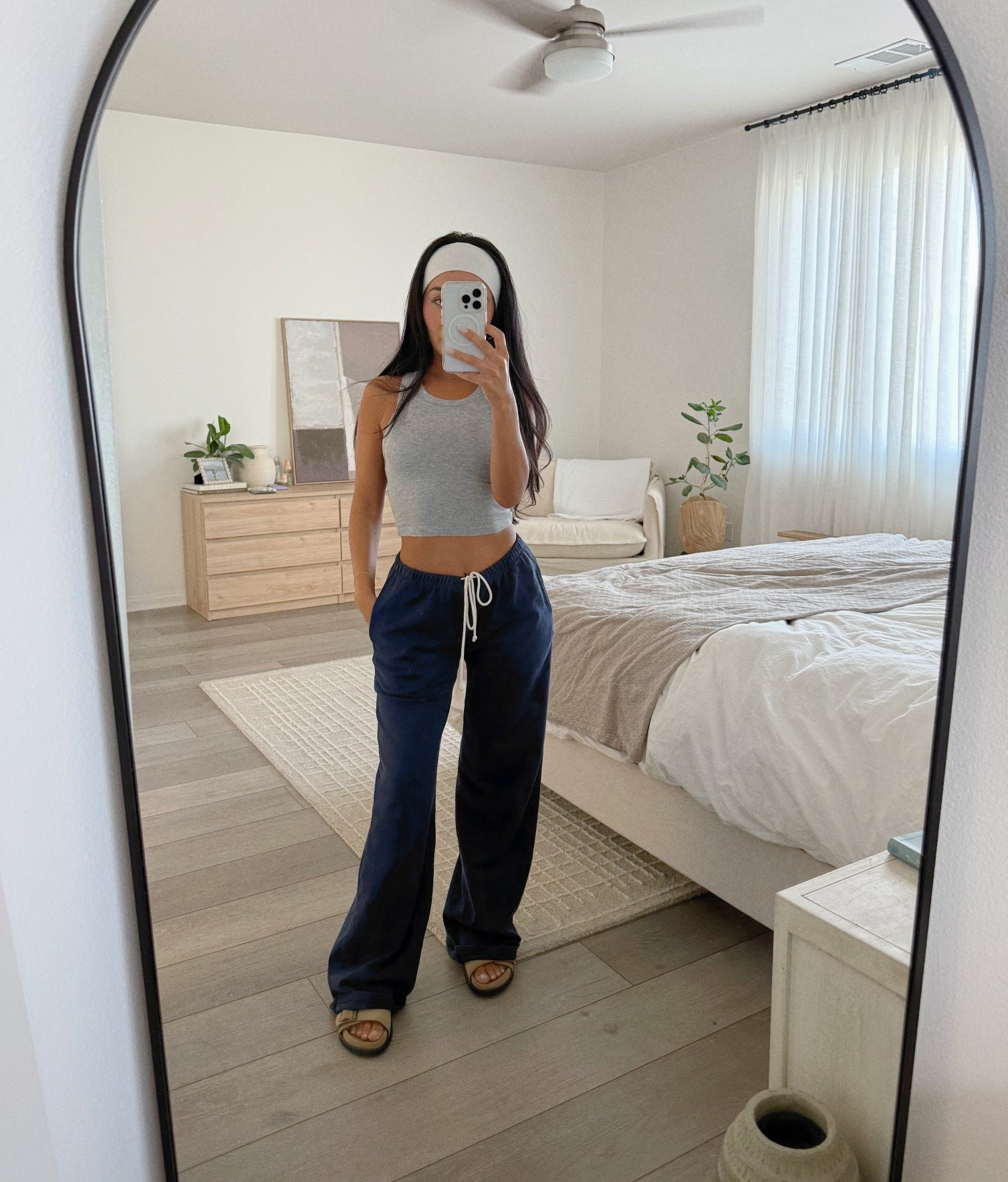 Weekday loungin’ 🌤️

#LTKFindsUnder50 #LTKPetite #LTKStyleTip