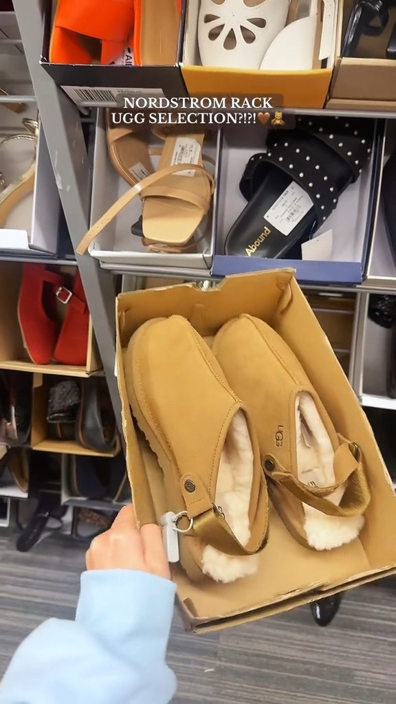 was I living under A ROCK😩🤎 the strap ones OMG??? #uggs #shopping #nordstromrackfinds #vlog #shoelover

#LTKShoeCrush #LTKSaleAlert #LTKStyleTip