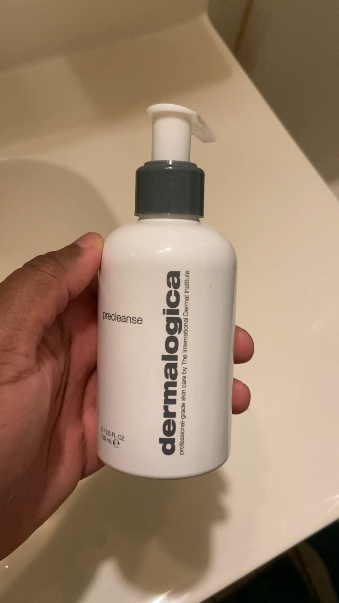 Precleanse your face. It gets rid of dirt, sweat and even makeup! Gentle, cleansing oil, precleanse 

#LTKFind #LTKbeauty #LTKunder50