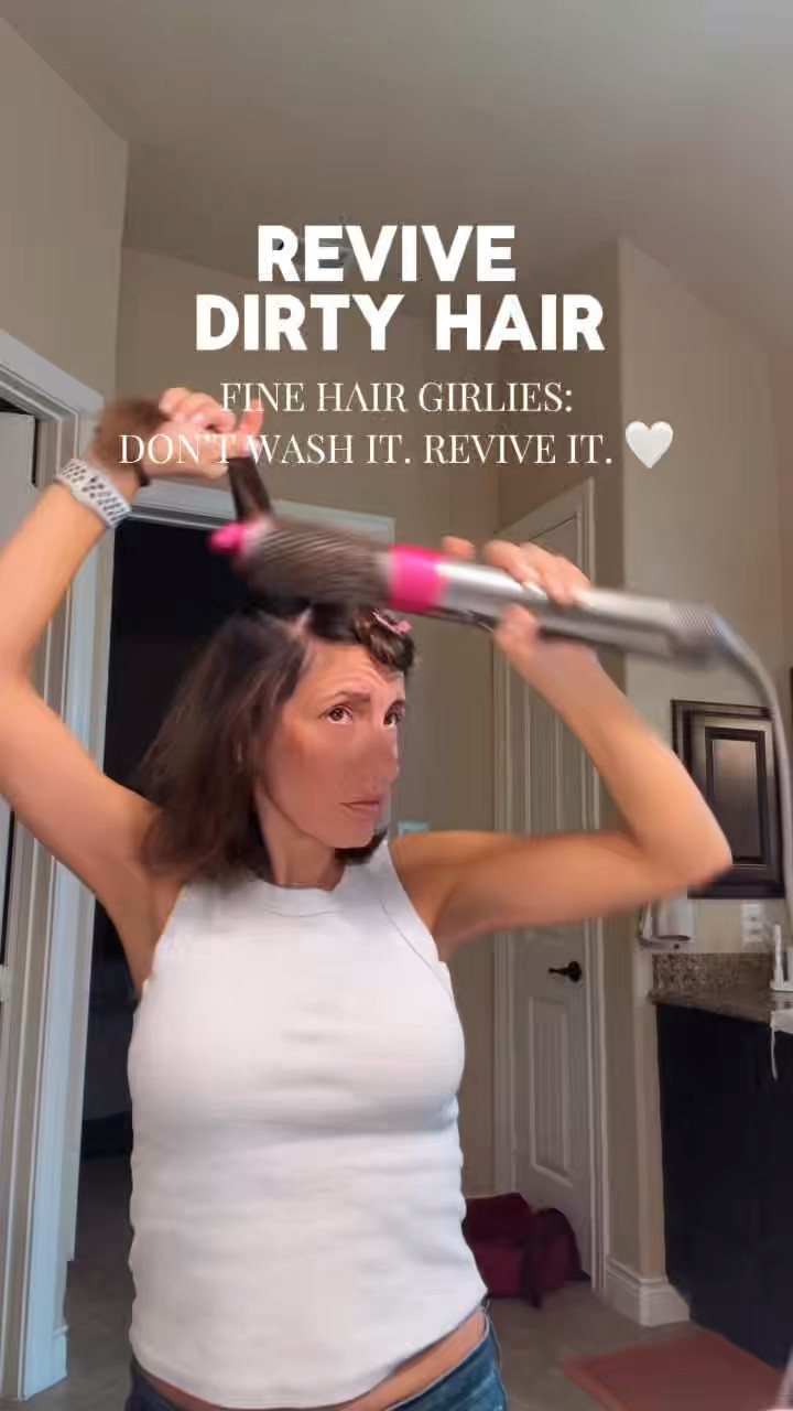 Fine hair girls: DON’T WASH IT. REVIVE IT. 🤍

When my fine, oily hair starts looking flat, I’d rather bring it back to life than wash and restyle it all over again.

My routine:

🤍 K18 Dry Shampoo — start at the roots to absorb oil
🤍 Color Wow Texture Spray — adds grip and texture
🤍 Color Wow Texas Hold’em Hairspray — helps everything hold
🤍 Dyson + round brush attachment — blow it back into shape
🤍 Drybar Velcro Rollers — set the volume and let them cool

The key for me is product first, rollers second. That gives my fine hair something to hold onto instead of just hoping the rollers create volume on their own.

Everything is linked on LTK. 🤍

#LTKselfcare #LTKBeauty #LTKgrwm