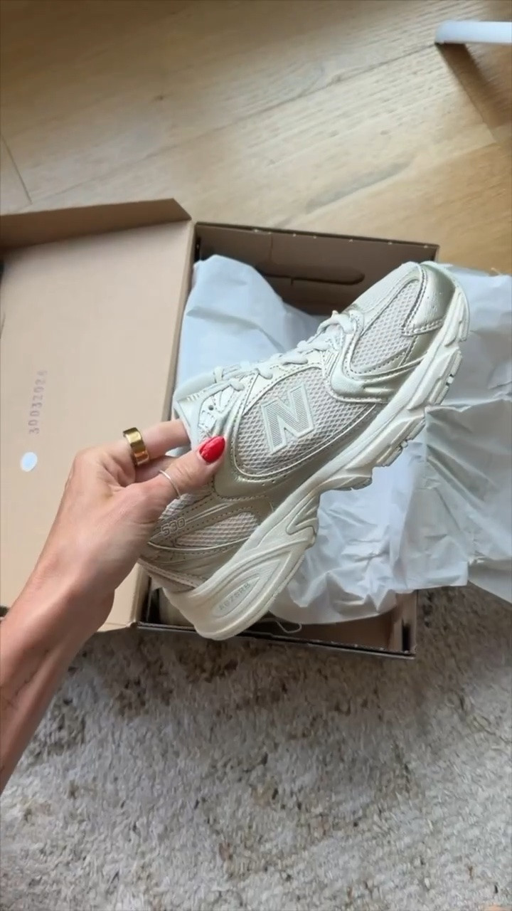 One of the best #nsale finds under $100! 👟