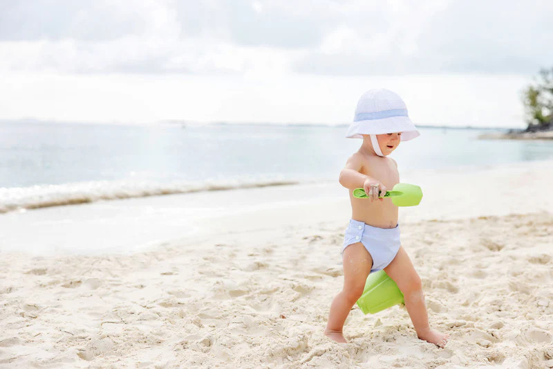 Henry's Boating Bucket - Worth Avenue White Seersucker with Buckhead B | The Beaufort Bonnet Company