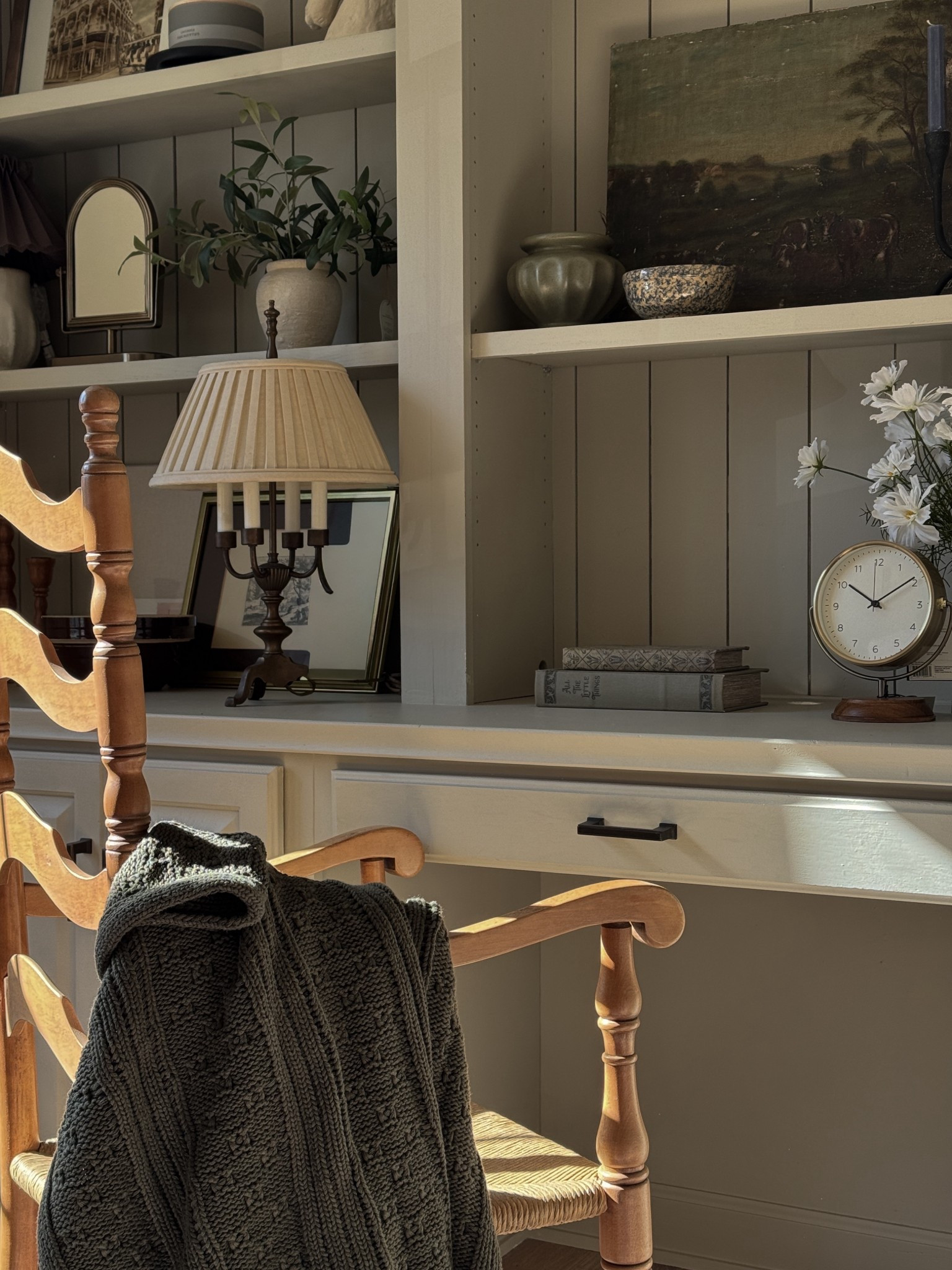 Built in shelf and desk styling

#LTKHome #LTKFindsUnder50