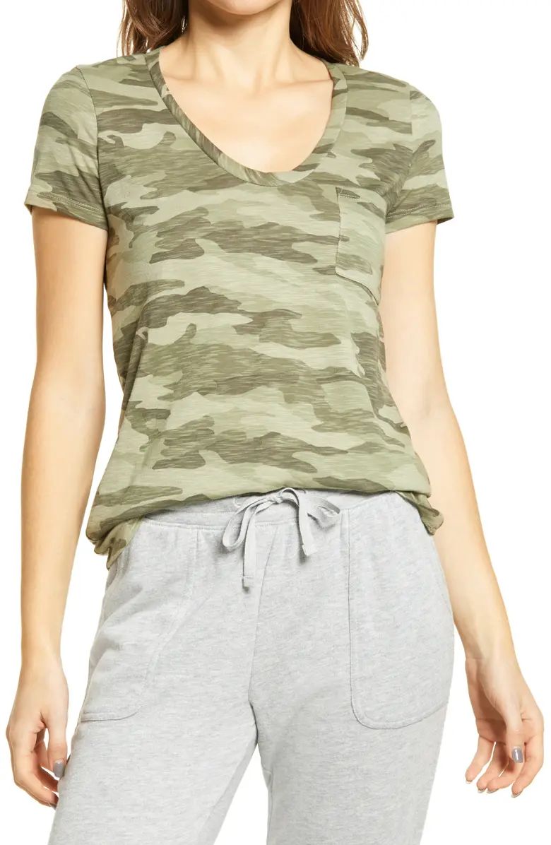 Rounded V-Neck T-Shirt | Nordstrom