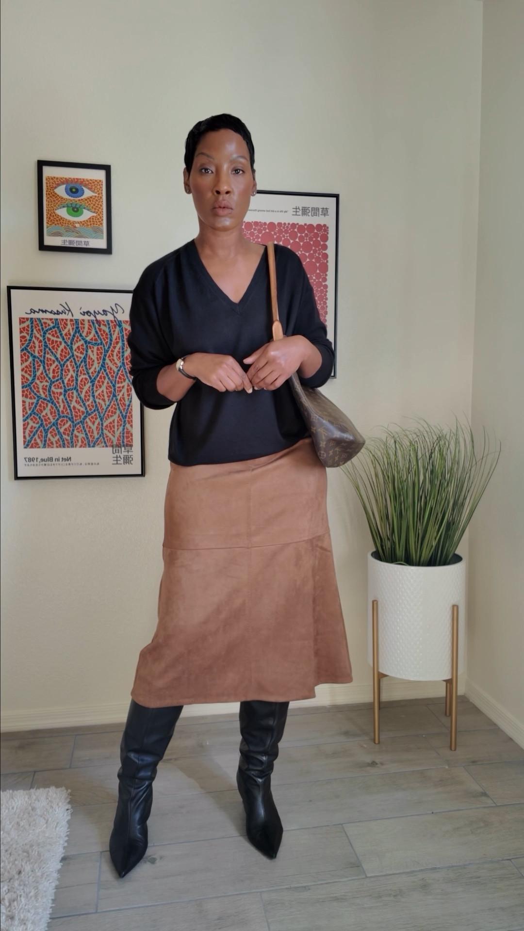 Fall Outfit 

Faux suede skirt, sweater, fall fashion, ootd

#LTKStyleTip #LTKU #LTKWorkwear