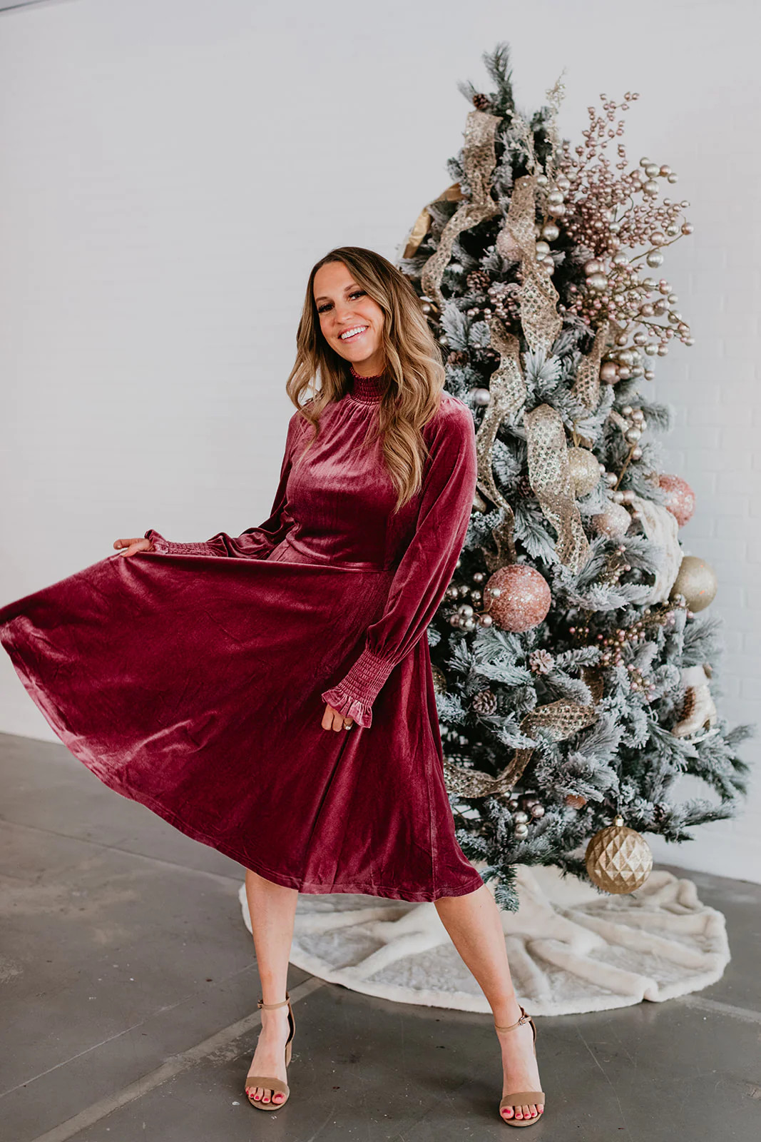 SASSY RED LIPSTICK X PINK DESERT SUGAR PLUM VELVET DRESS IN FROSTED MAUVE | Pink Desert