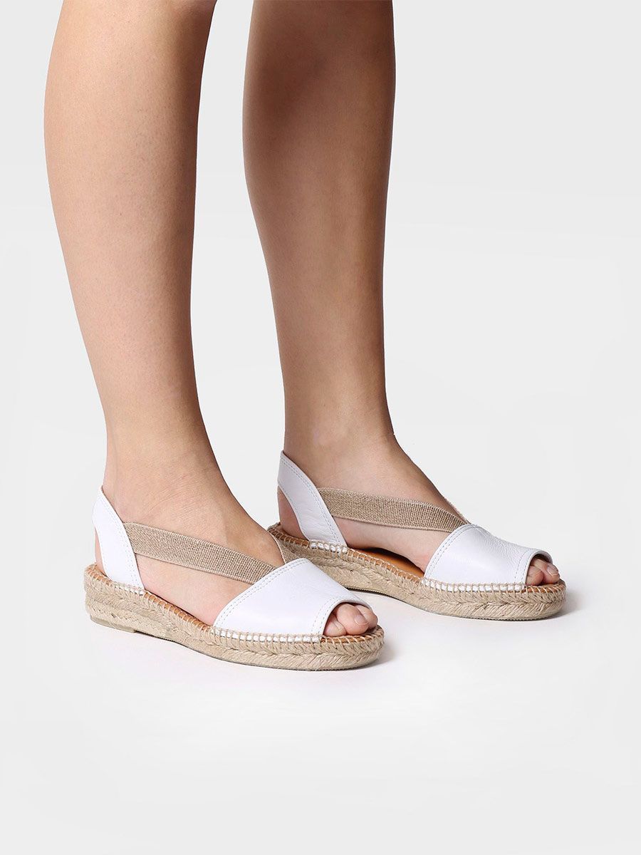 Flat leather sandal in White colour - ETNA | Toni Pons