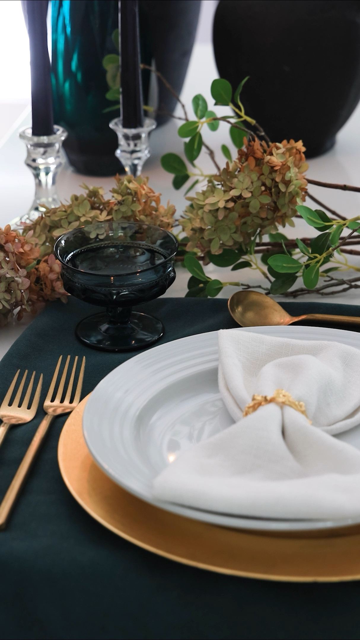 Fall Tablescape Accessories | Dinner table settings perfect either for fall 🍁 or Thanksgiving! Makes for a stunning dinner party .

#LTKSeasonal #LTKHome #LTKVideo