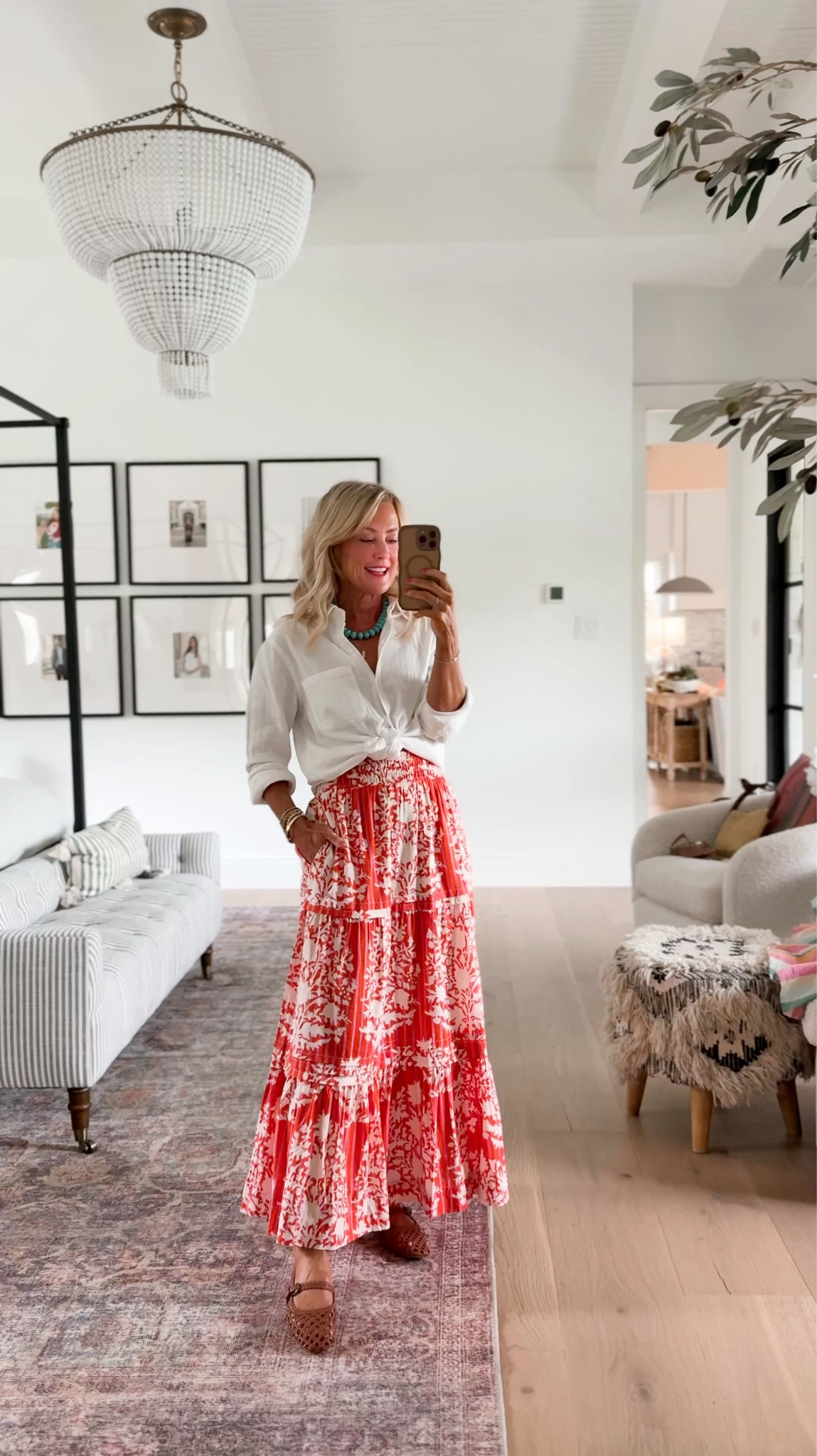 Two different skirt style two different ways!

Skirt: XS
Shirt: XS 

#LTKootd #LTKdayinmylife #LTKOver40