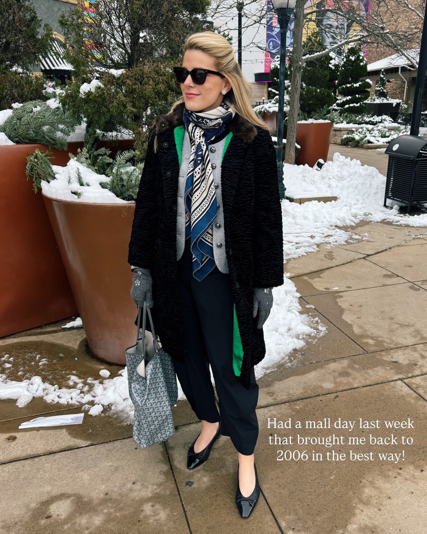 My mall adventure was a success! Felt a little like 2006 again with a trip to the Cheesecake Factory and a pop into Vera Bradley… and I LOVED IT! Sharing what I wore and some things I loved! If you’d like details, you can comment DETAILS and I’ll message you! #classicstyle #grandmillennial #grandmillenialstyle #pittsburghinfluencer