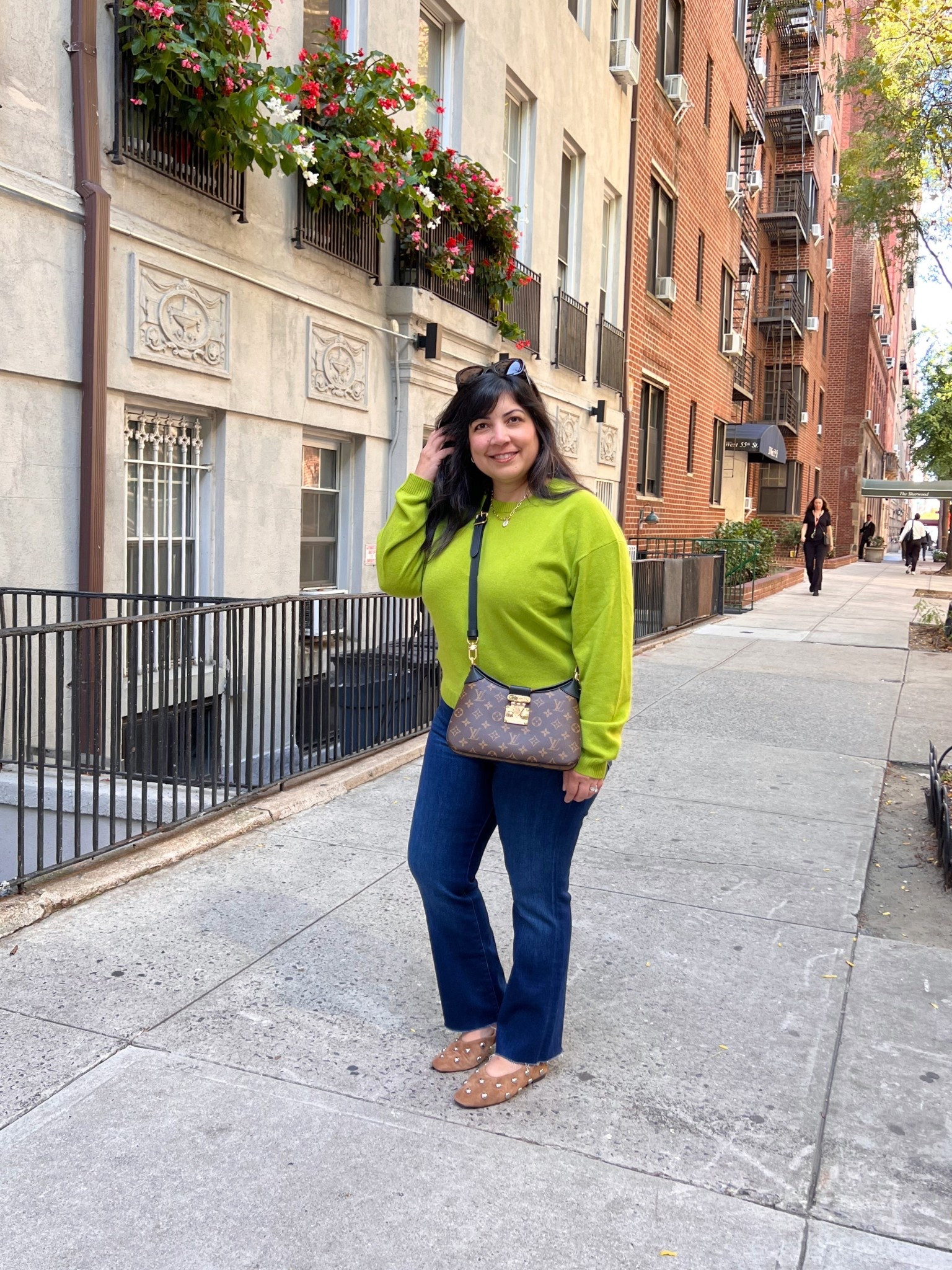 Winter capsule wardrobe staples! 
J. Crew cashmere sweater size large. Mother Hustler jeans size 32. Madewell studded brown suede ballet flat shoes. Prada sunglasses.

Winter outfit, workwear outfit with jeans, business casual outfit, travel outfit, midsize petite jeans, New York City

#LTKMidsize #LTKPetite #LTKOver40