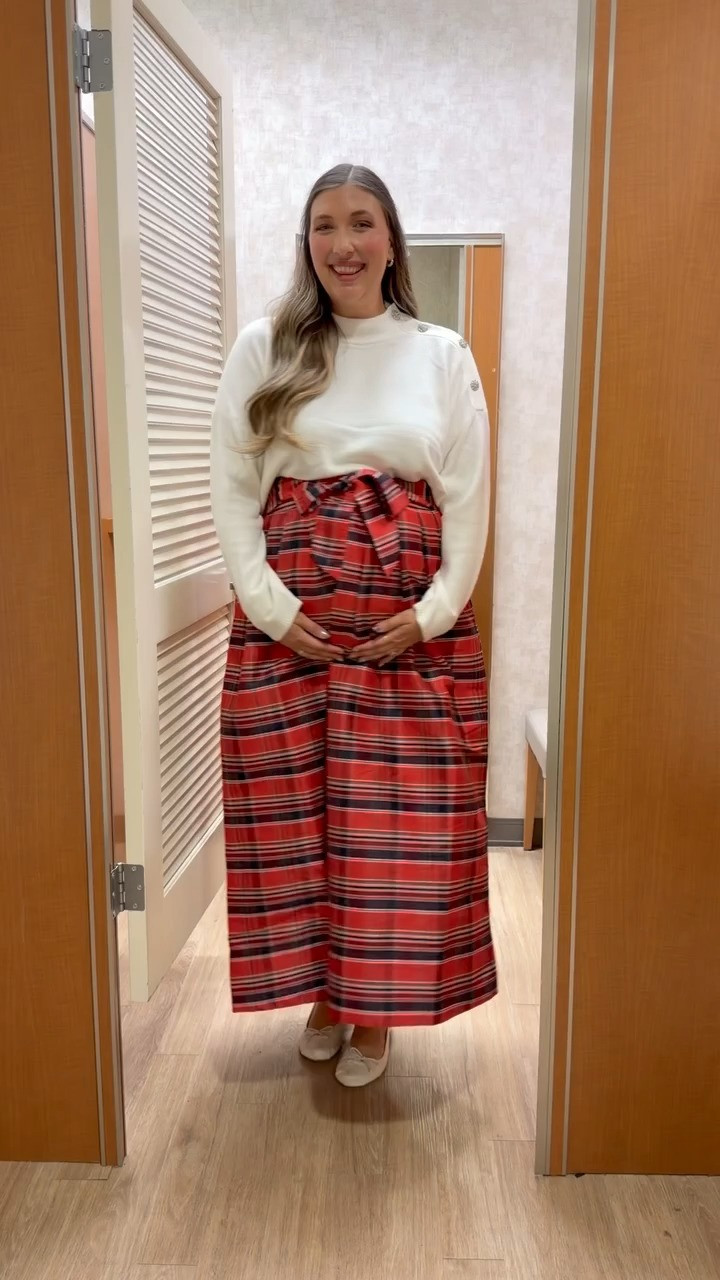 Holiday Looks from Belk! ✨ These holiday outfits are perfect whether you're keeping it casual with some loose fit jeans or want to dress up for a festive holiday event! 

Their Friends and Family Sale is happening now so it's the perfect time to grab your holiday outfit! ✨ 

 #LTKHoliday #LTKSaleAlert #LTKMidsize