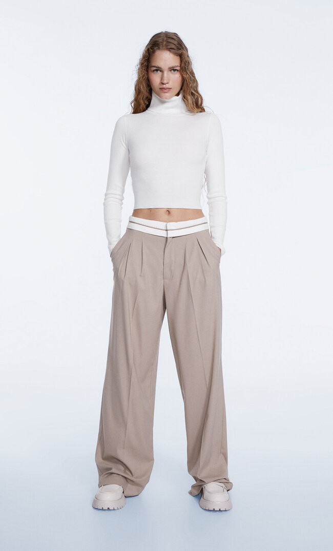 Trousers with turn-down waist - Women's fashion | Stradivarius United Kingdom | Stradivarius (UK)