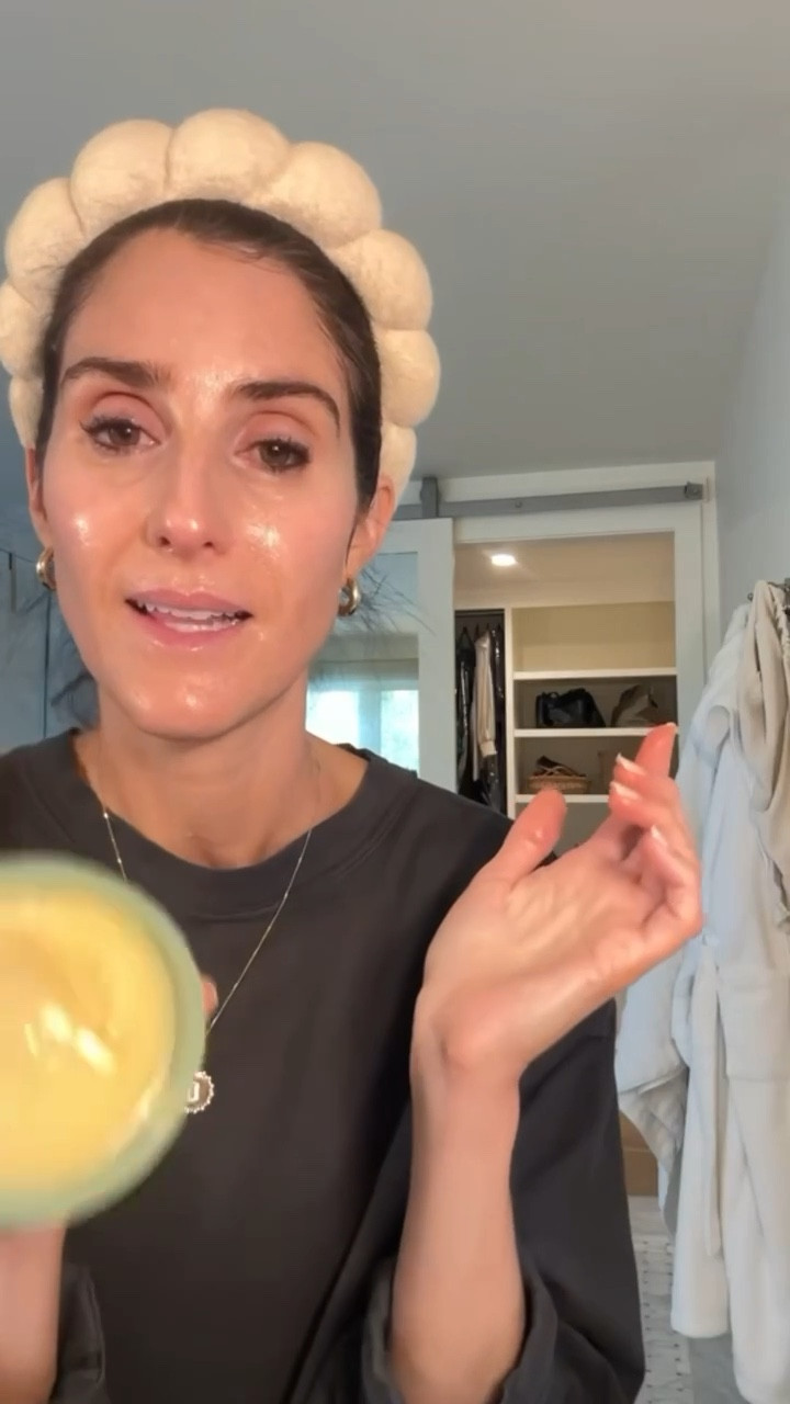 Glazed donut skincare routine ✨ #stylinbyaylin #Aylin

#LTKBeauty #LTKgrwm #LTKselfcare