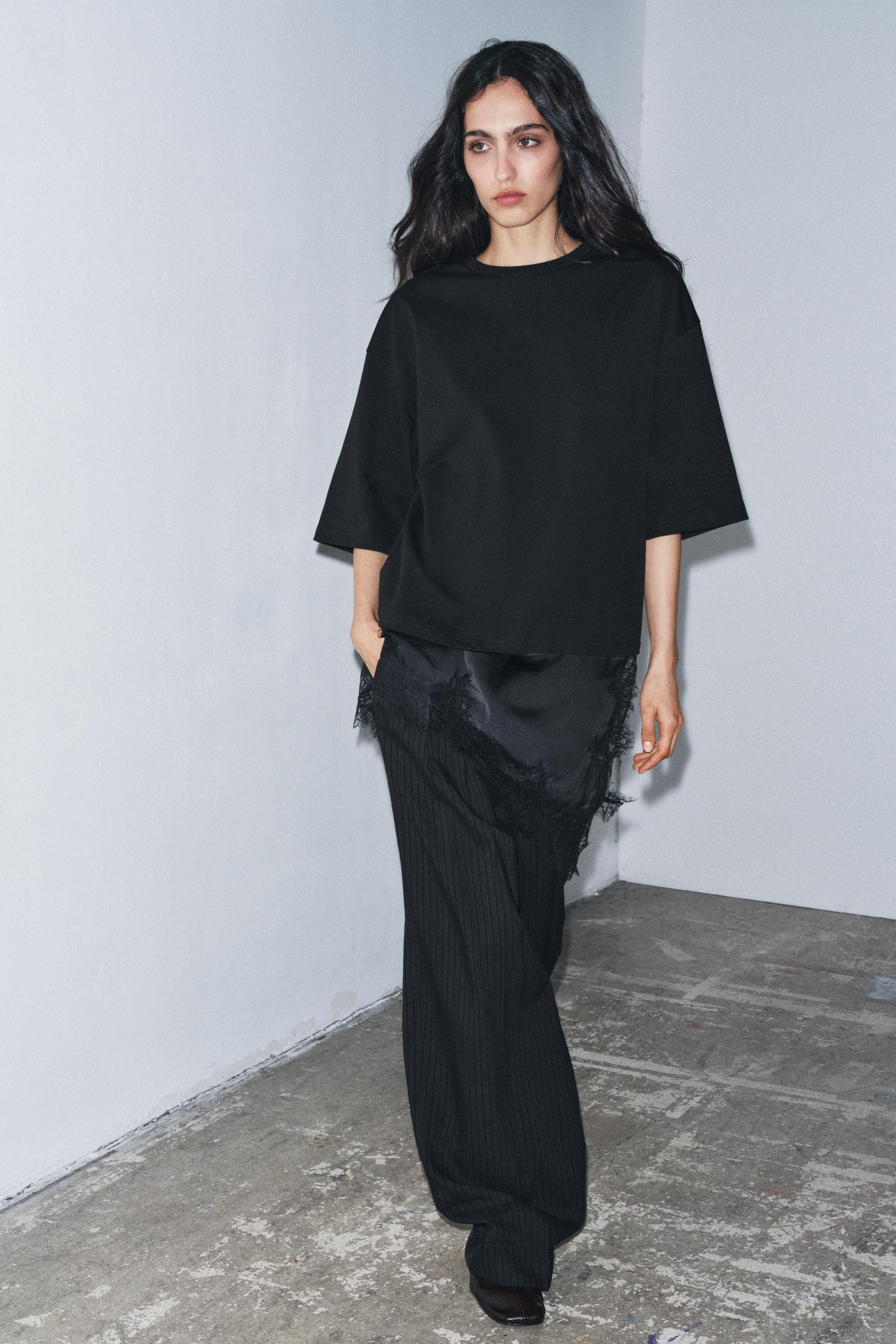 CONTRAST LACE T-SHIRT | Zara UK