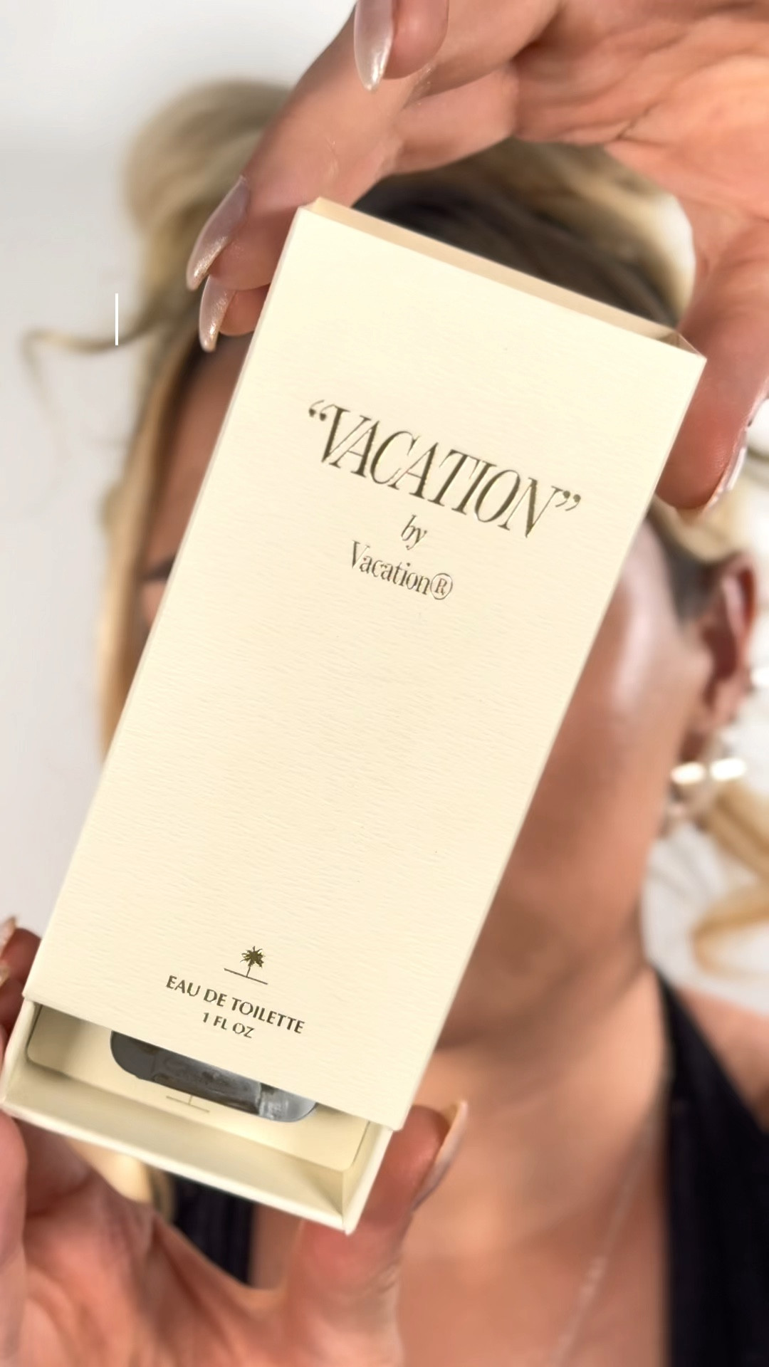 🏝️✨ Sunscreen Perfume!? ✨🏝️

This perfume is literally summer in a bottle! Notes of coconut milk, coconut water, sea salt, banana, pineapple, bergamot, pool water & more! 🤍

Products used: 
@vacationinc “Vacation” by Vacation

#LTKBeauty #LTKVideo #LTKFindsUnder100