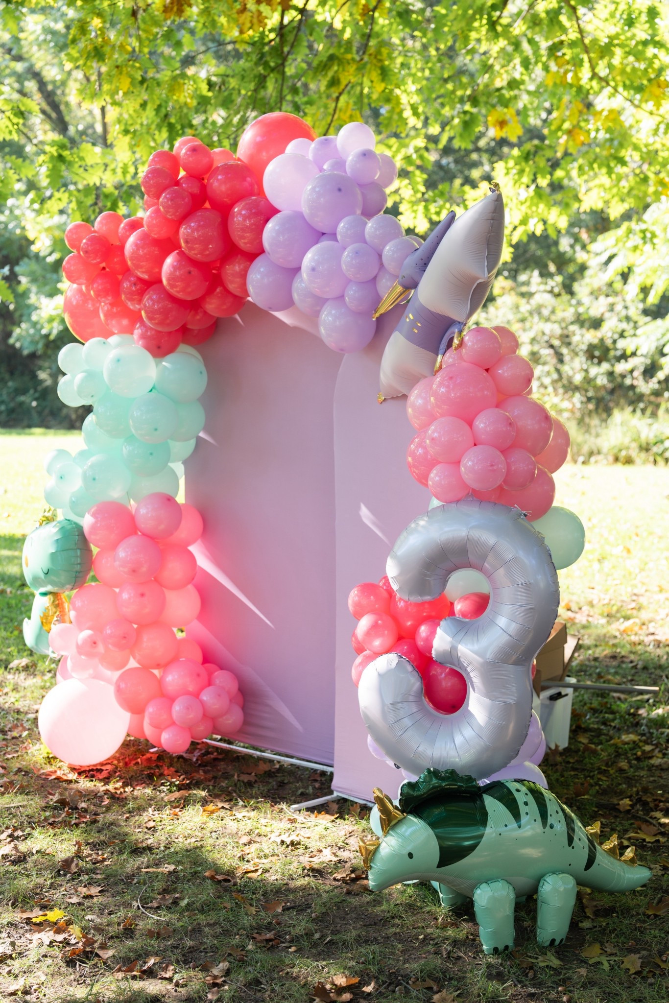 Balloon arch 

#LTKParties