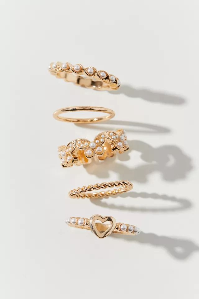 Pearl Butterfly Ring Set | Urban Outfitters (US and RoW)