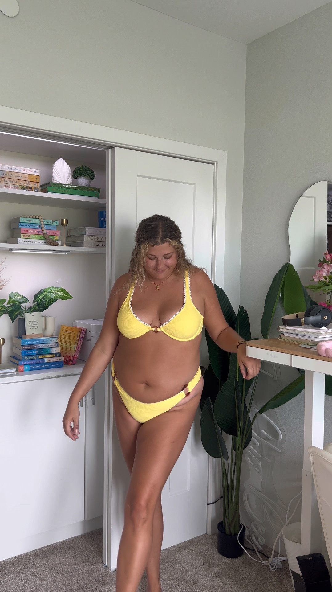 Dippin daisy midsize bikini haul for summer

Wearing size xl in all , normally an xl/14 

#LTKFindsUnder100 #LTKSwim #LTKMidsize