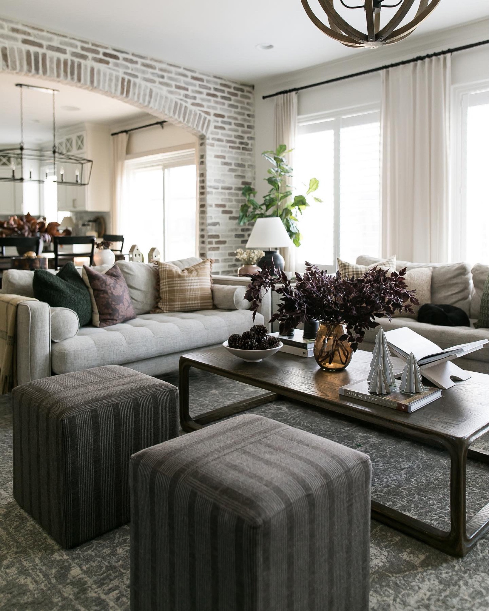 brick arch totally adds to the cozy holiday vibes 

#LTKSeasonal #LTKhome #LTKHoliday