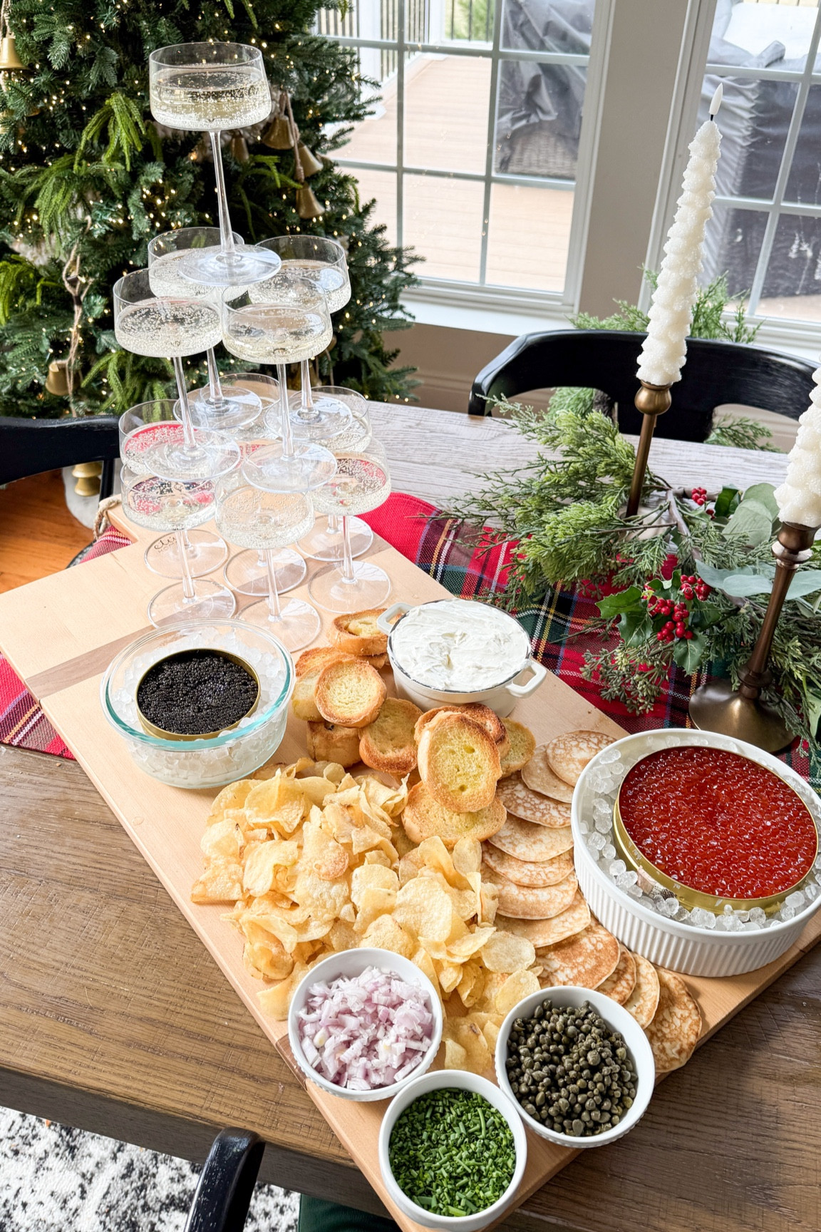New Year’s Eve caviar + champagne board I’ll be putting together🥂

Large Wood charcuterie board. Modern break resistant champagne couples. Entertaining needs. Hosting ideas, hostess gift guide, gift for bride, wedding shower gift idea, champagne glass, glassware, event, Samantha Bauchmannn

#LTKHoliday #LTKParties #LTKHome