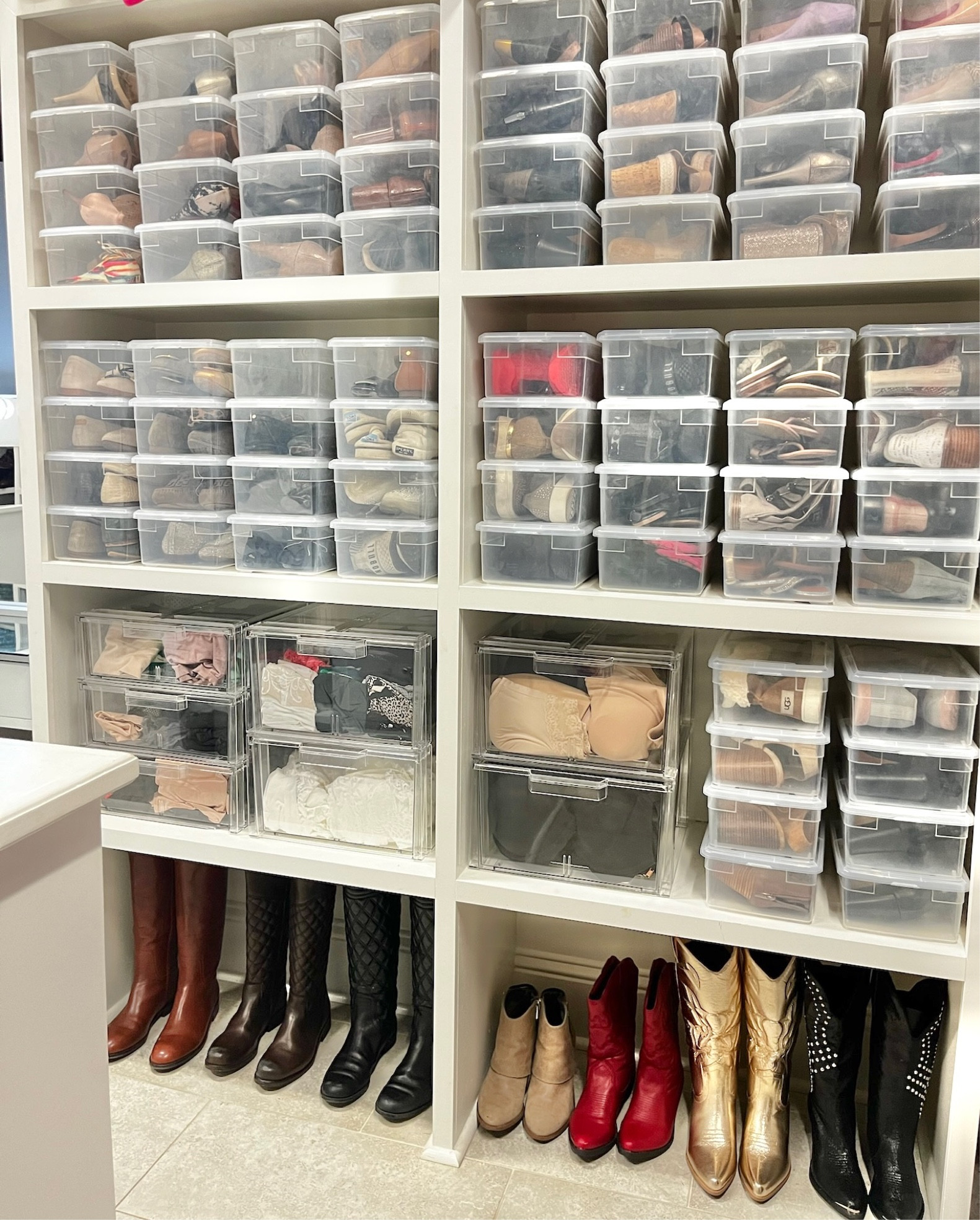 Bye-bye, closet chaos👋🏼! When we tackle a closet we start by pulling everything out and letting the client look over it section by section. We'll be as hands-on or hands-off during the purge process as they want. Once everything is looked through we will start rebuilding the closet by color, season, and category. We handle all donation drop-offs so you can immediately start enjoying your new space! 


#LTKshoecrush #LTKhome #LTKstyletip