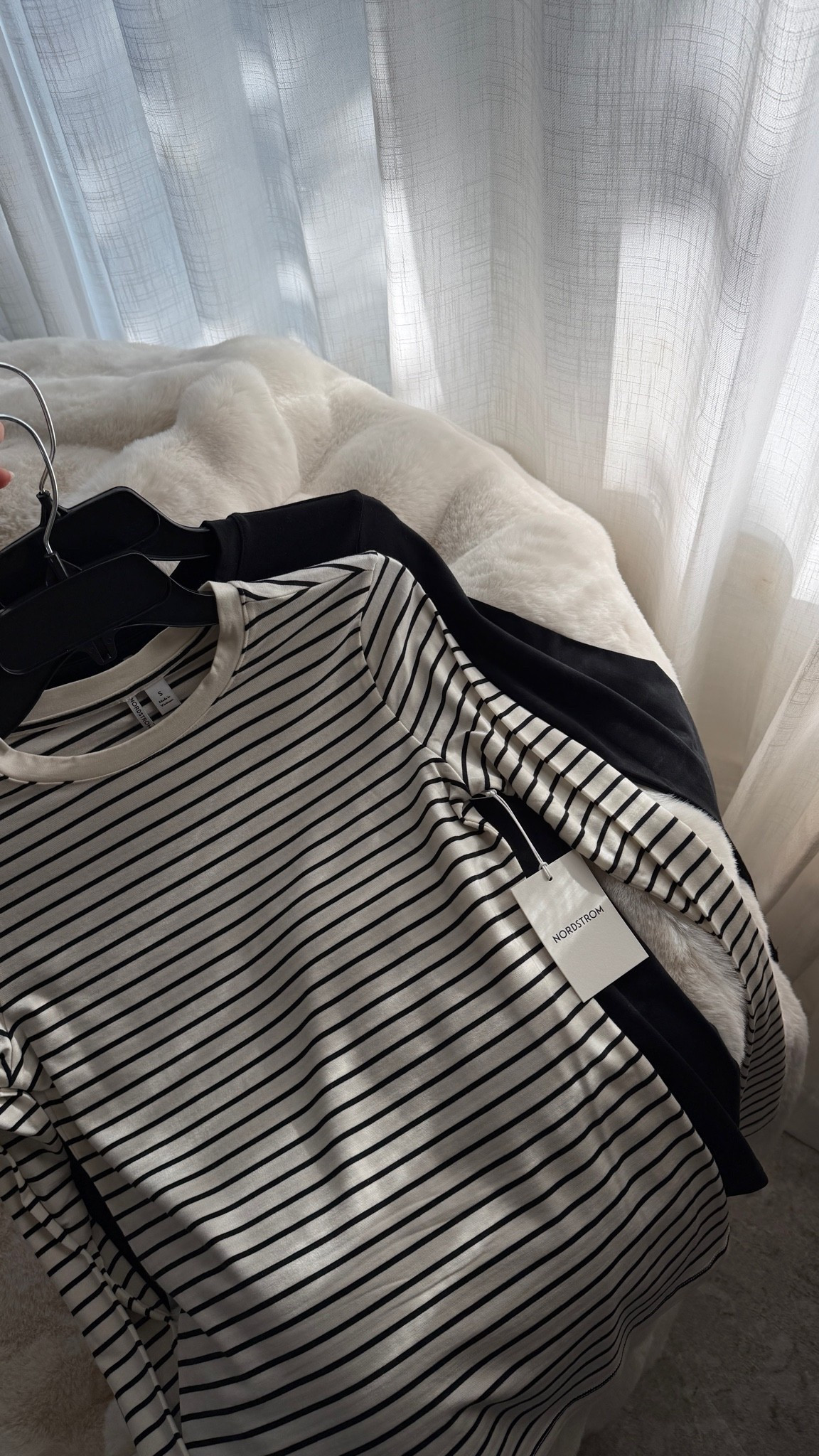 Highly recommend these basics! I’m just shy of 5-7” wearing the size small #stylinbyaylin #aylin

#LTKSeasonal #LTKOver40 #LTKgrwm